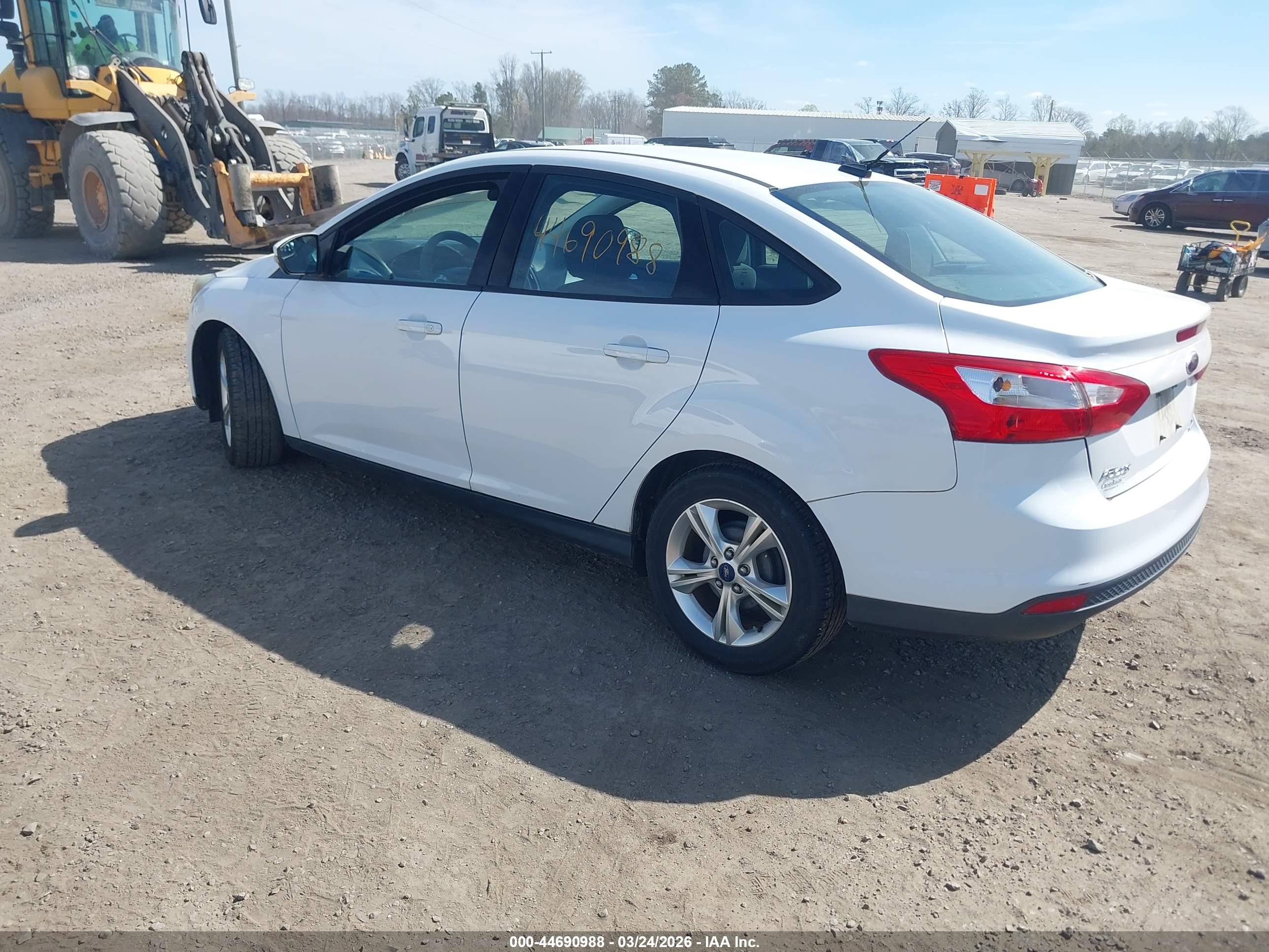 FORD FOCUS image 3