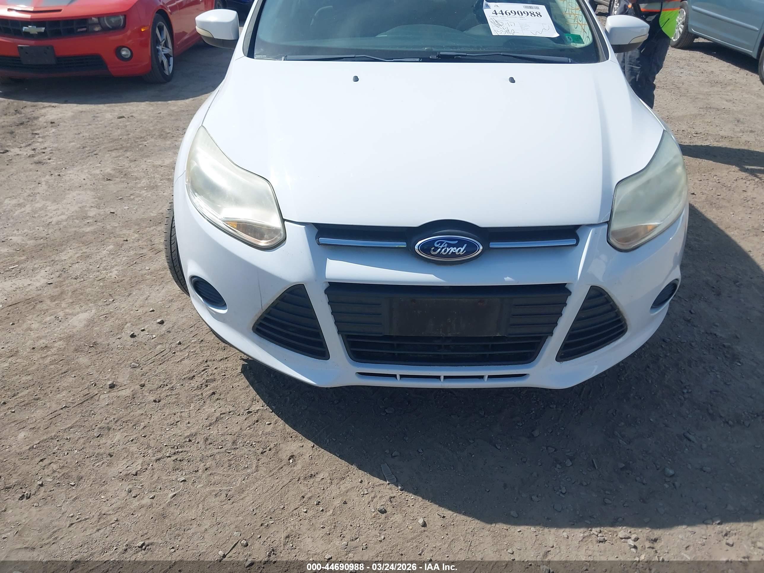 FORD FOCUS image 6