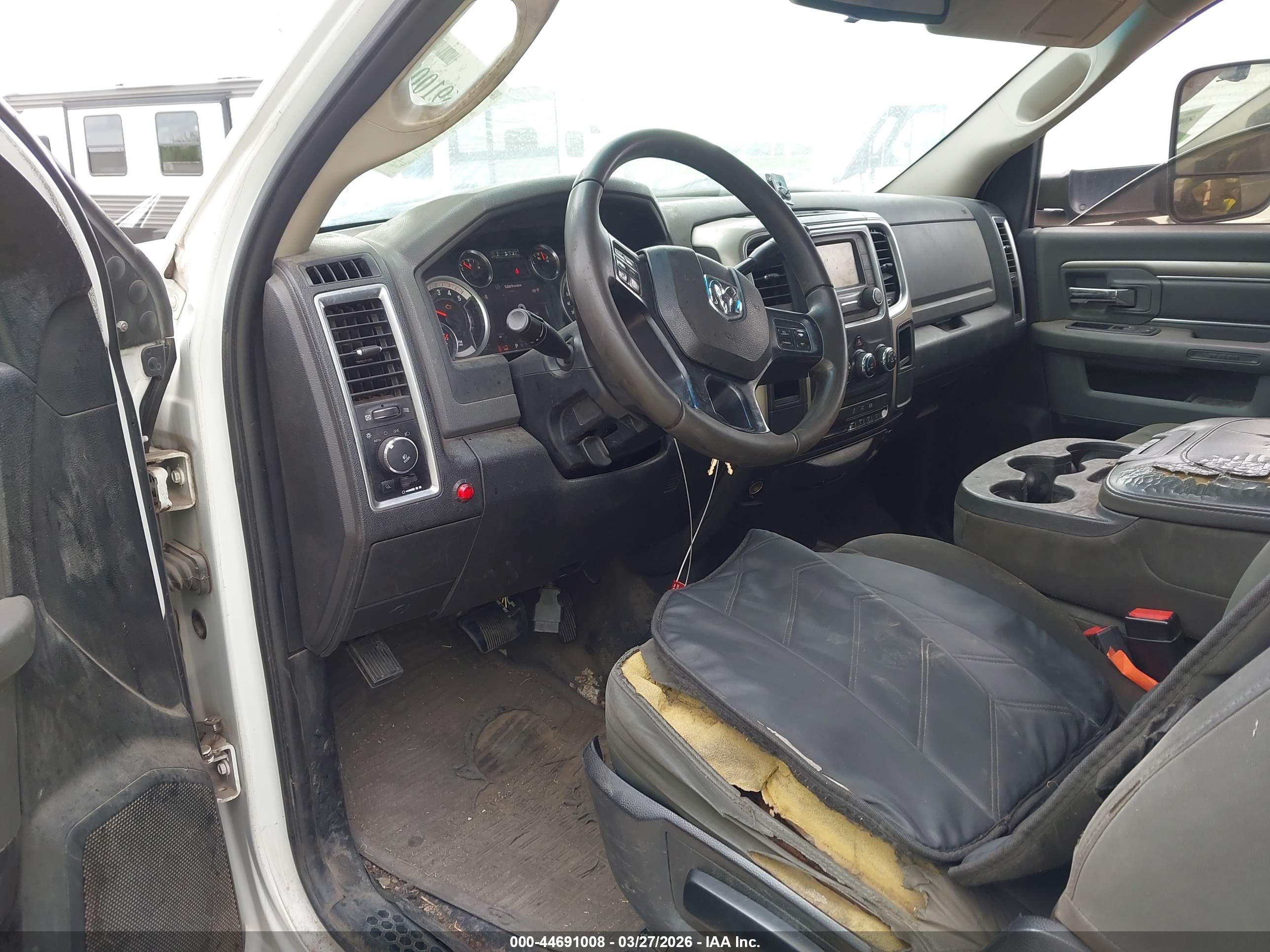 RAM 5500 image 8