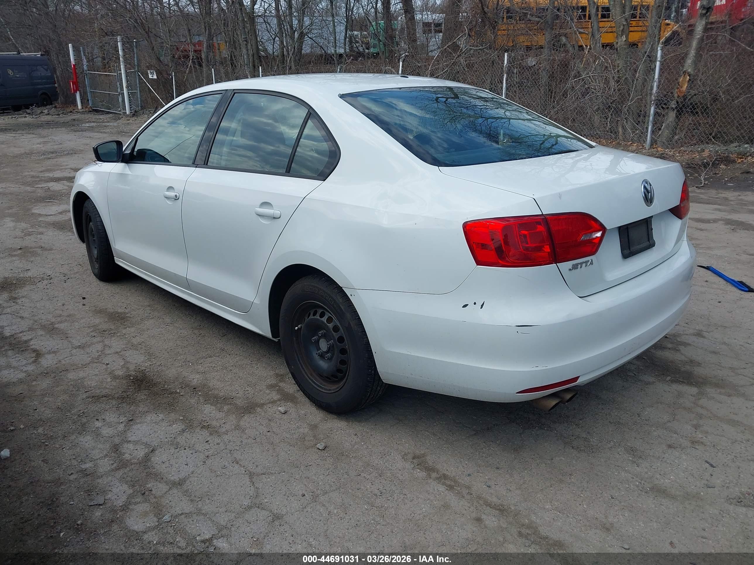 VOLKSWAGEN JETTA image 3