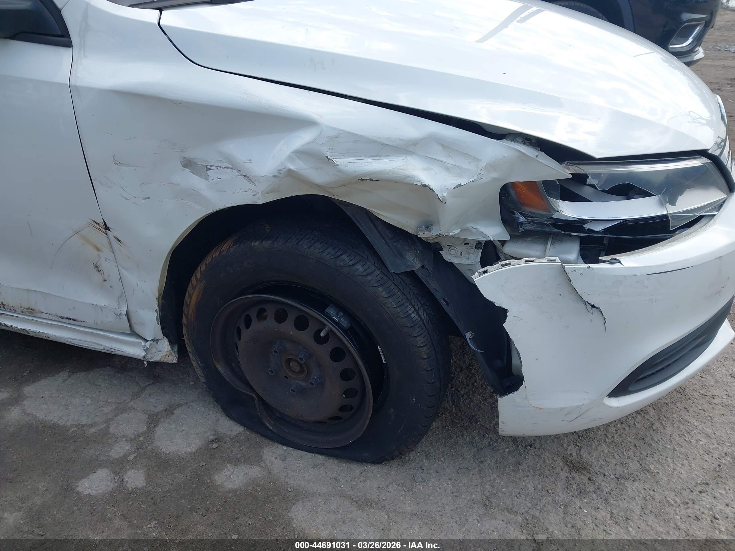 VOLKSWAGEN JETTA image 6