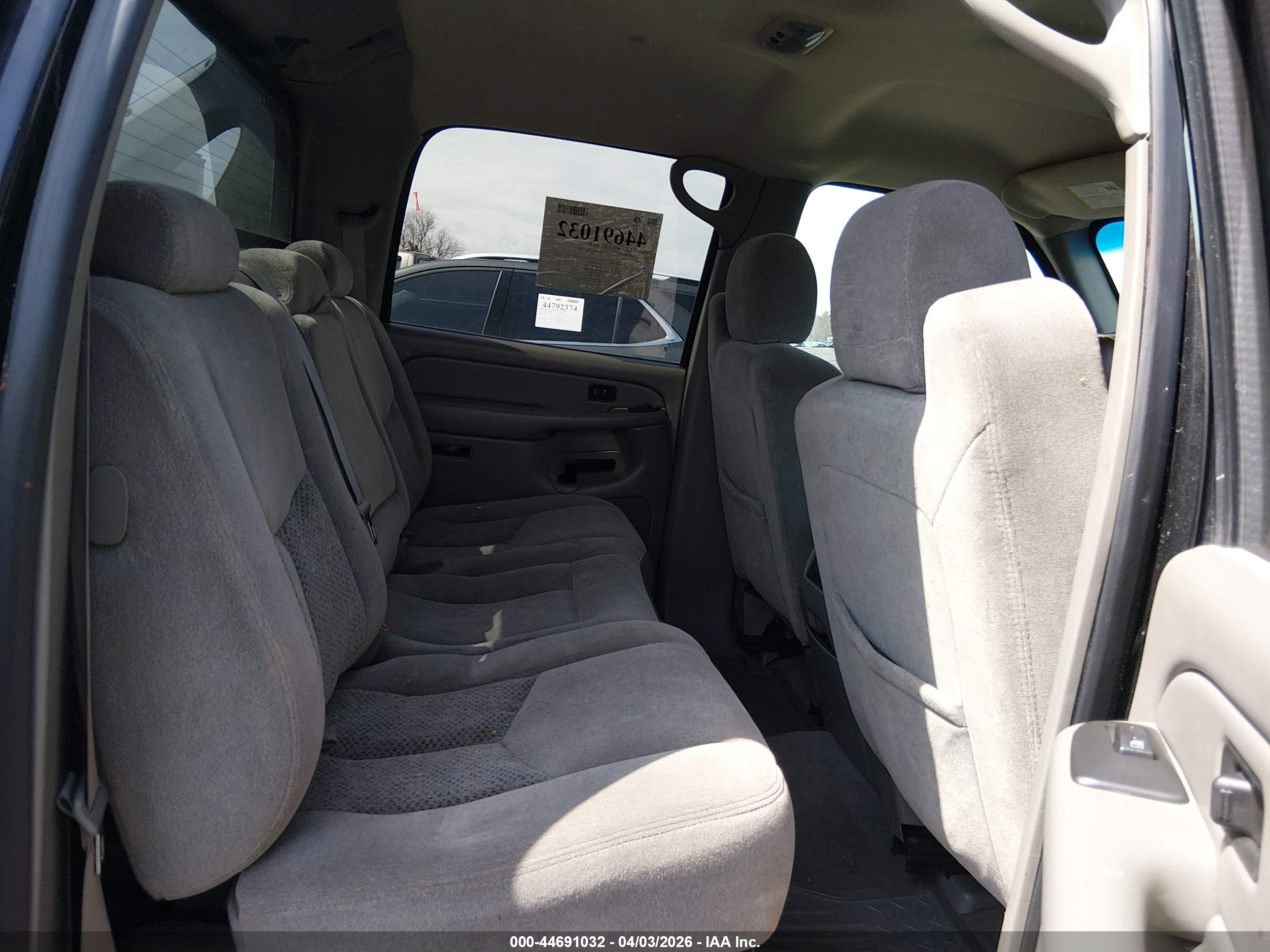 CHEVROLET AVALANCHE image 8