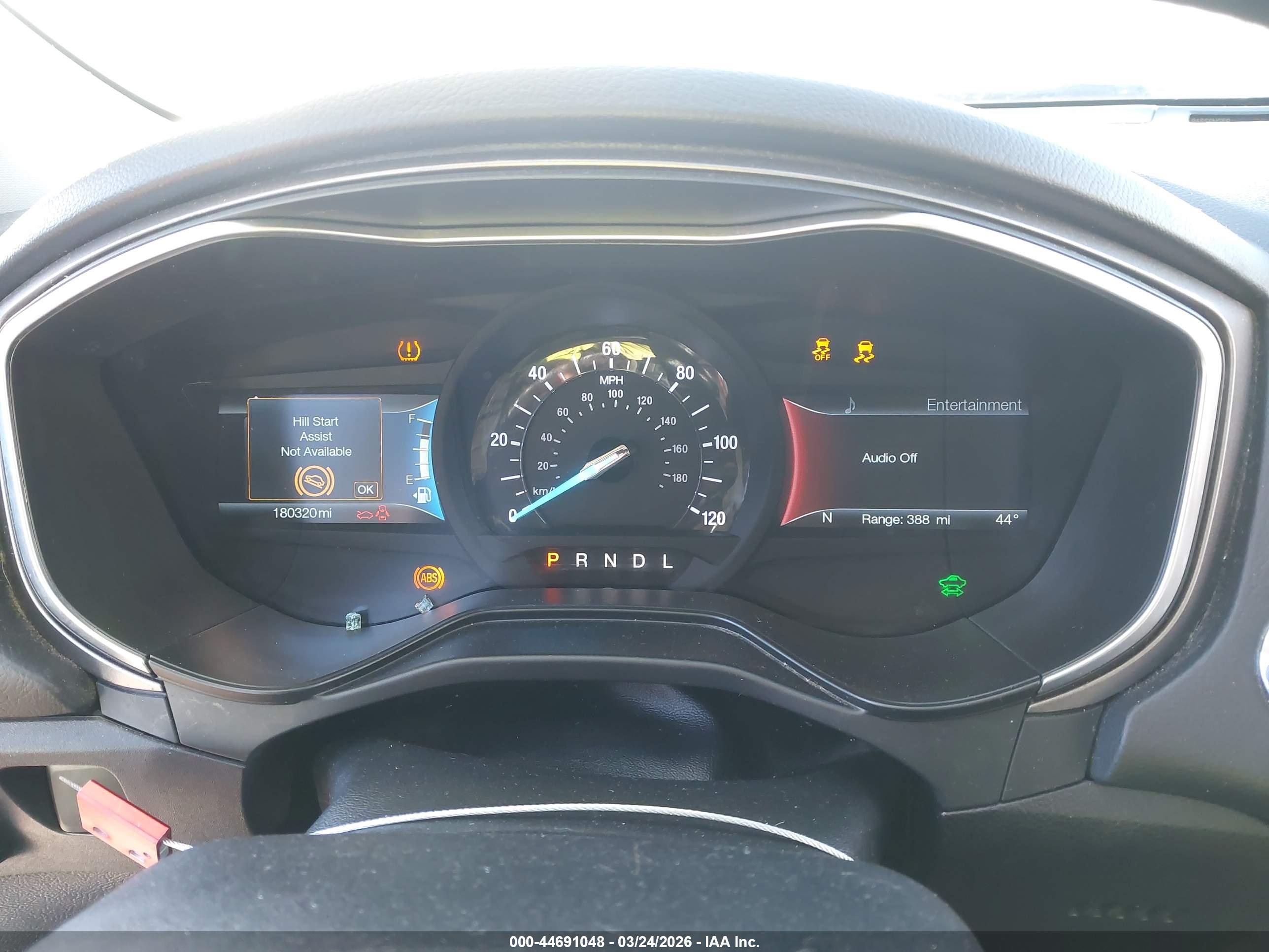 FORD FUSION image 7