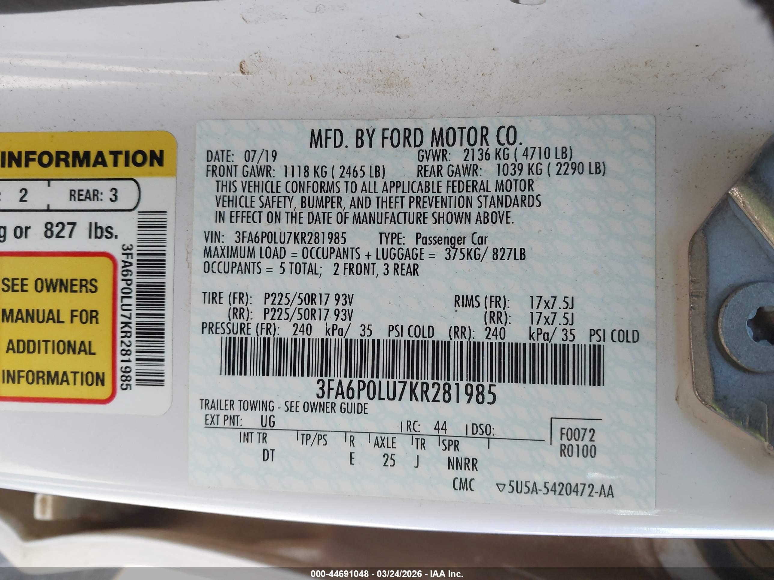 FORD FUSION image 9