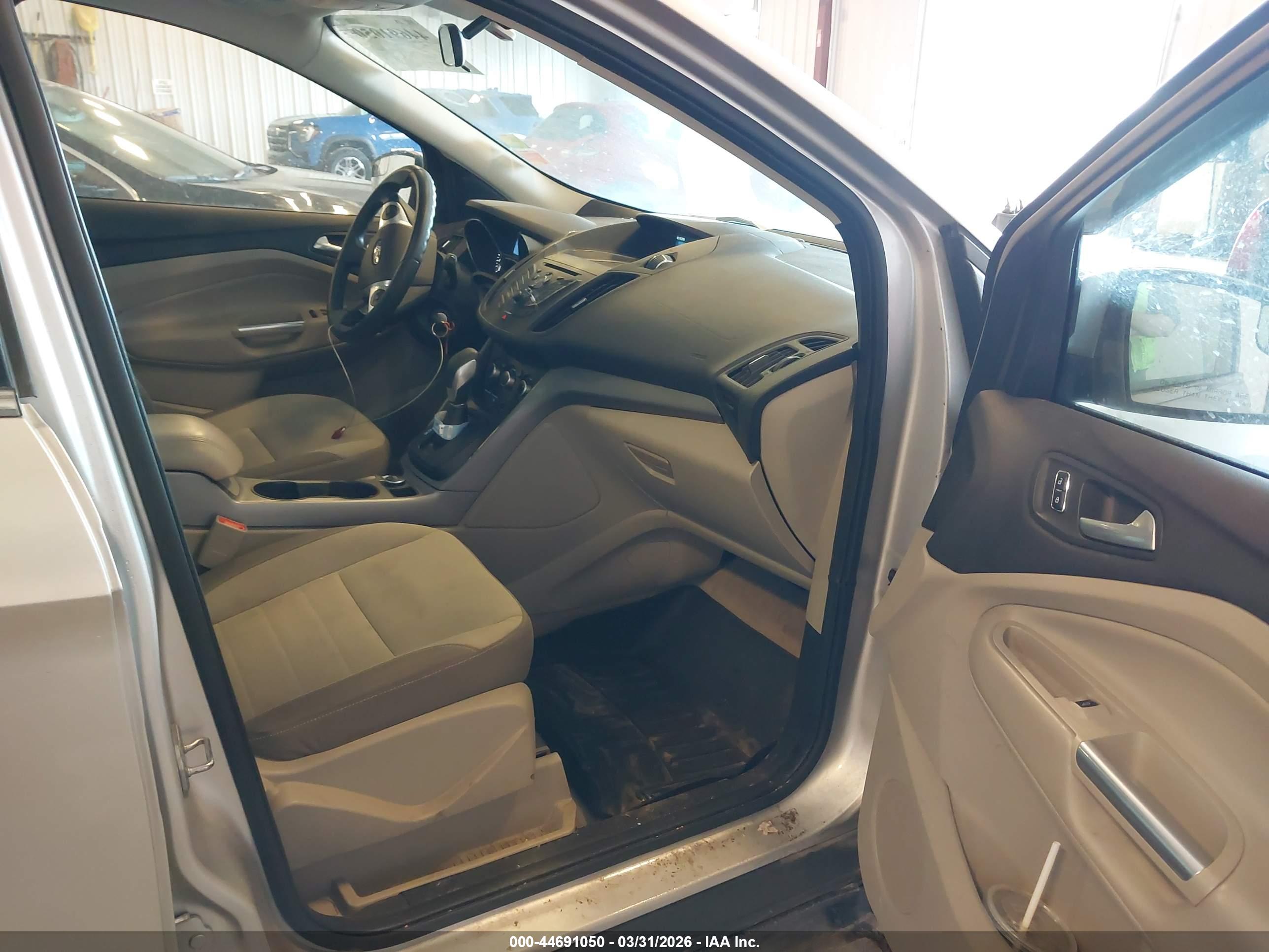 FORD ESCAPE image 5
