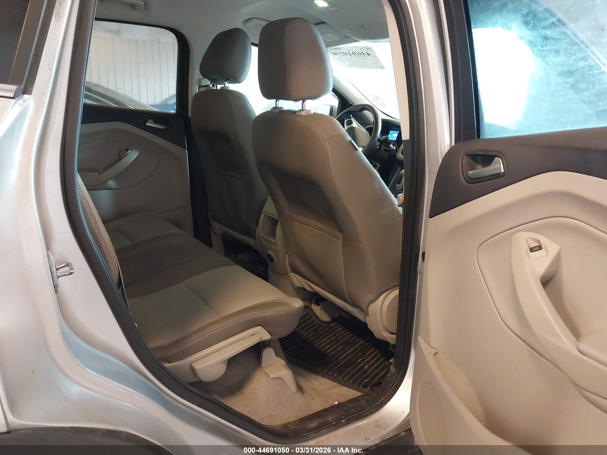 FORD ESCAPE image 8