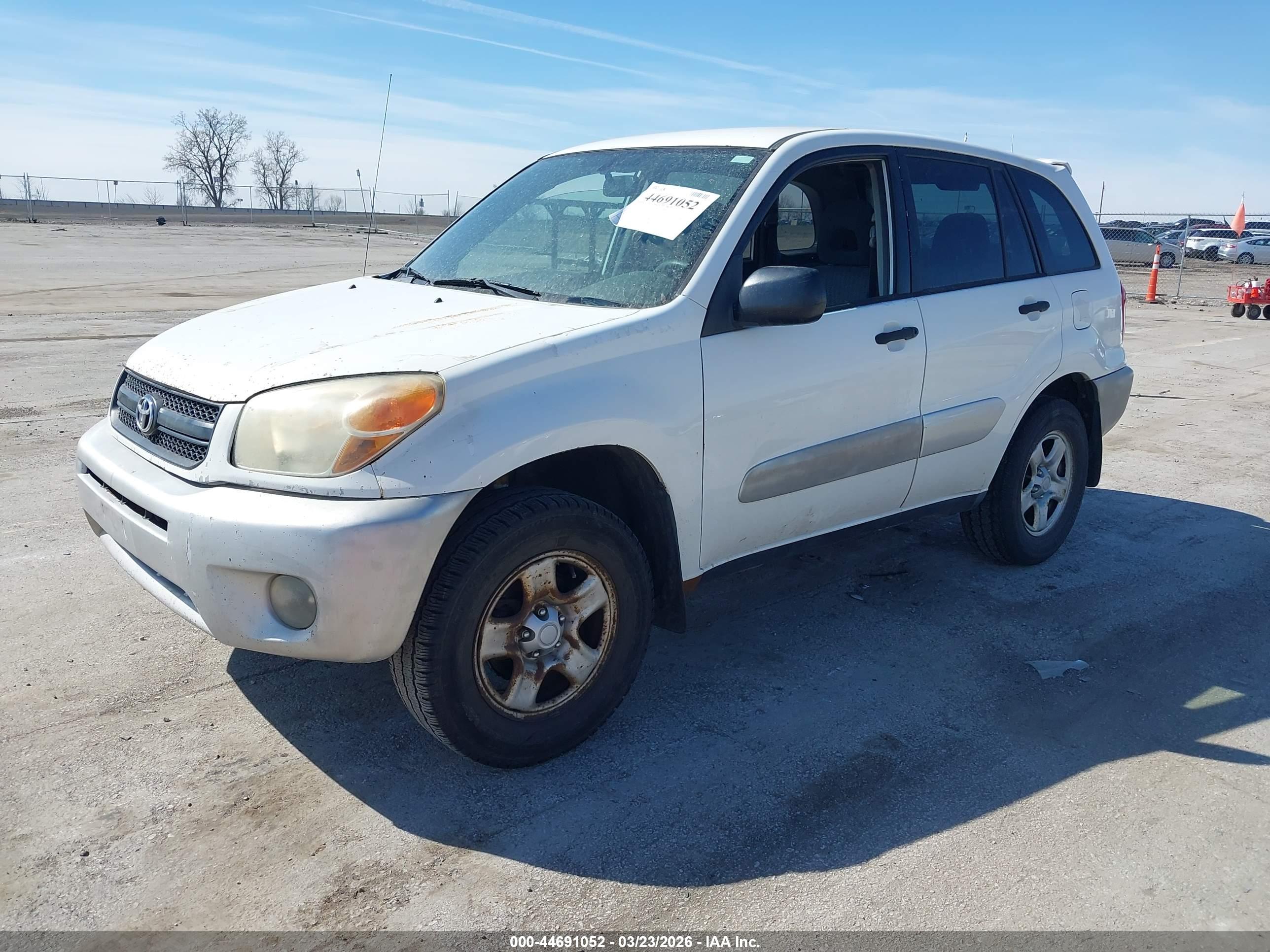 TOYOTA RAV4 image 2