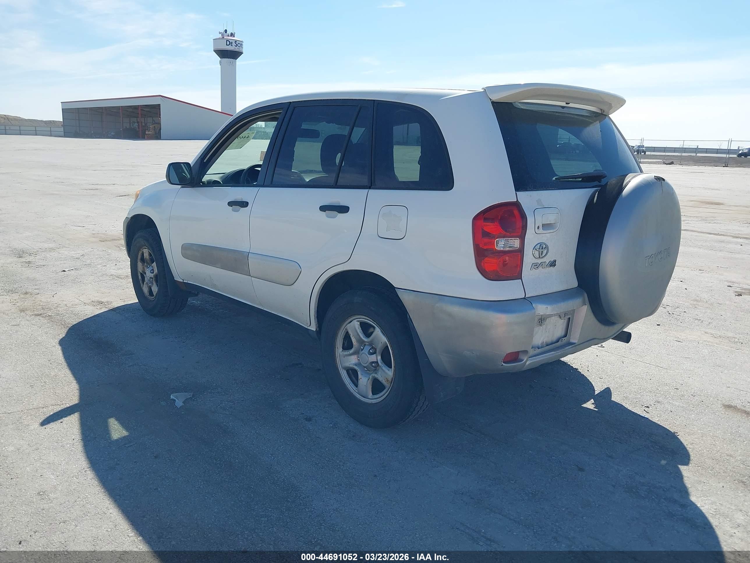 TOYOTA RAV4 image 3
