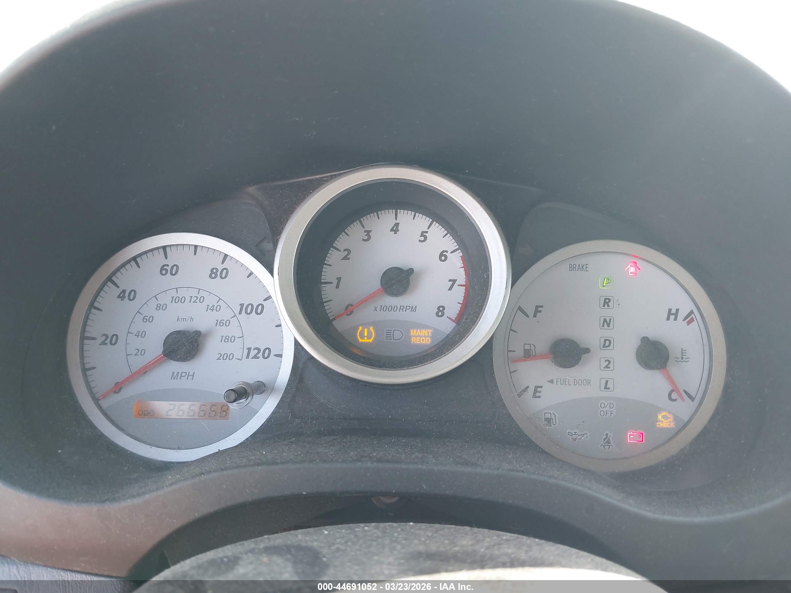 TOYOTA RAV4 image 7