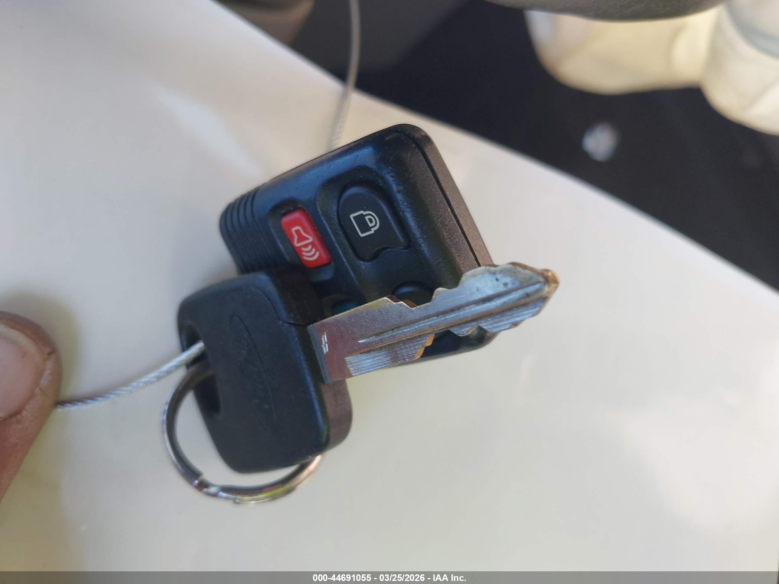 FORD MUSTANG image 11