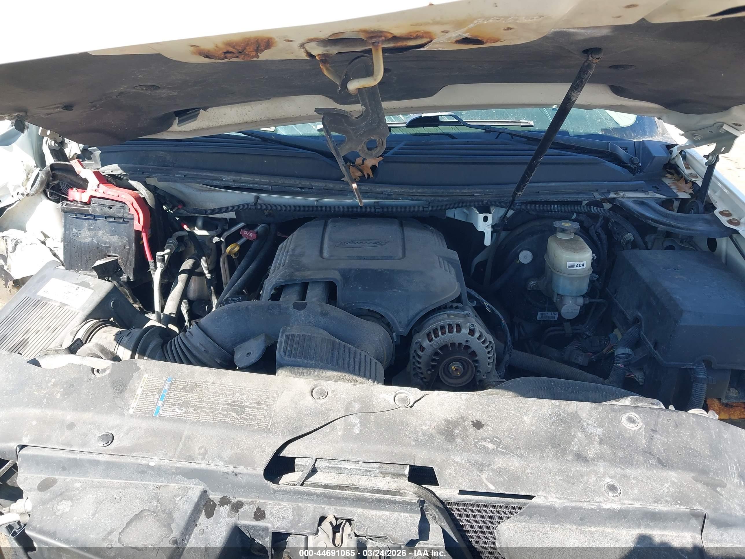 CHEVROLET TAHOE image 10