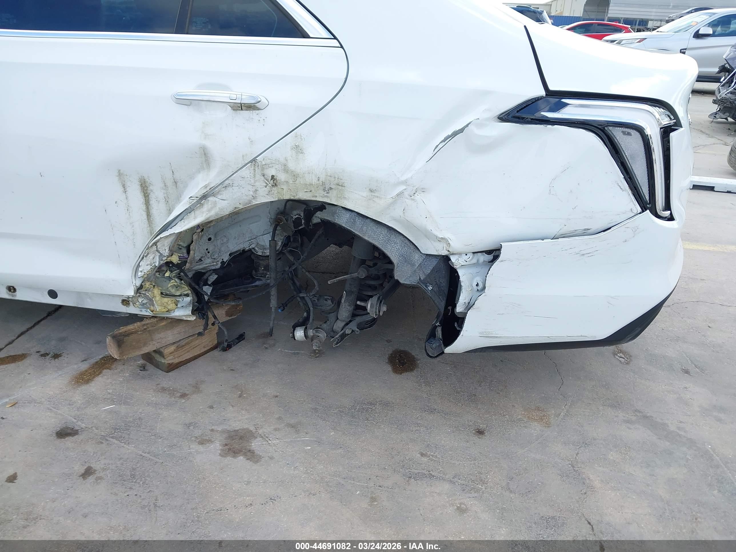 CADILLAC CT4 image 6