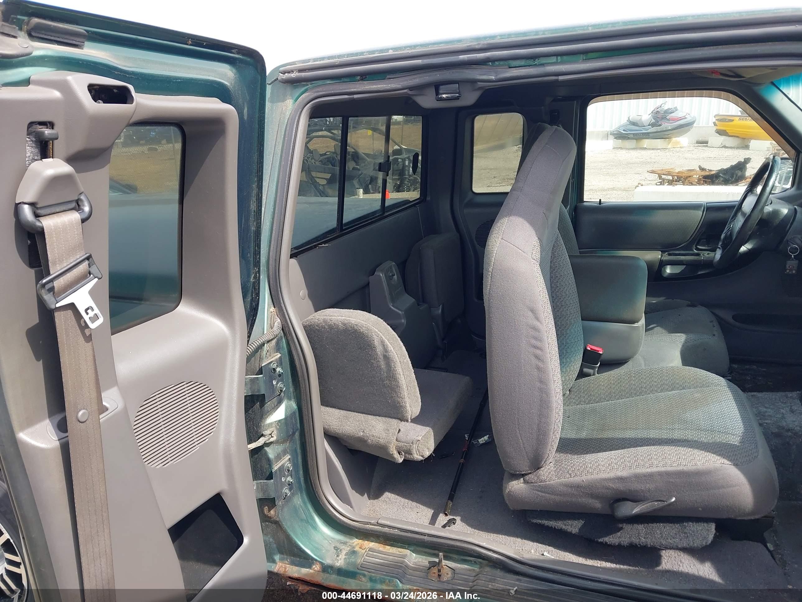 FORD RANGER image 8
