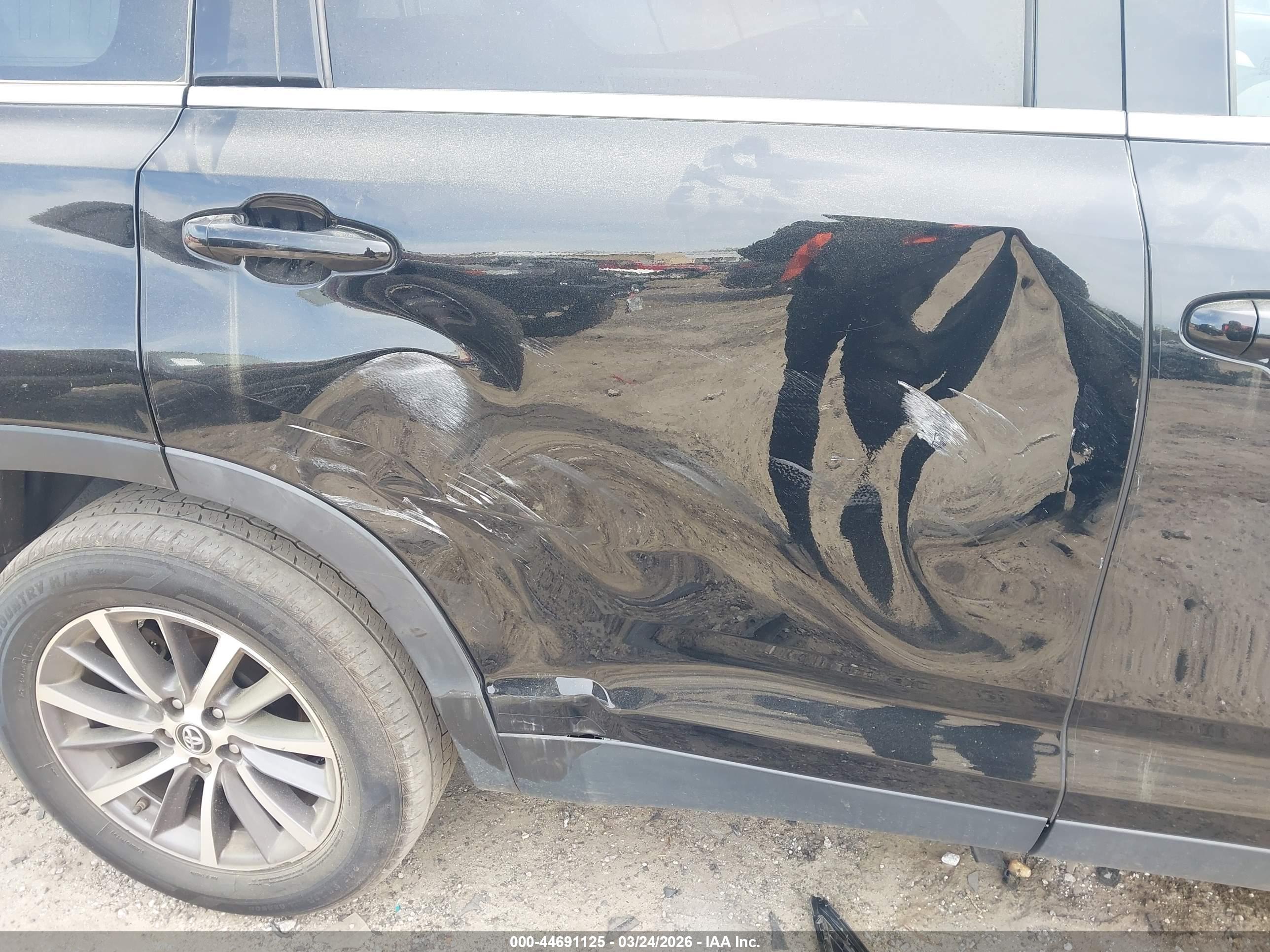 TOYOTA HIGHLANDER image 6