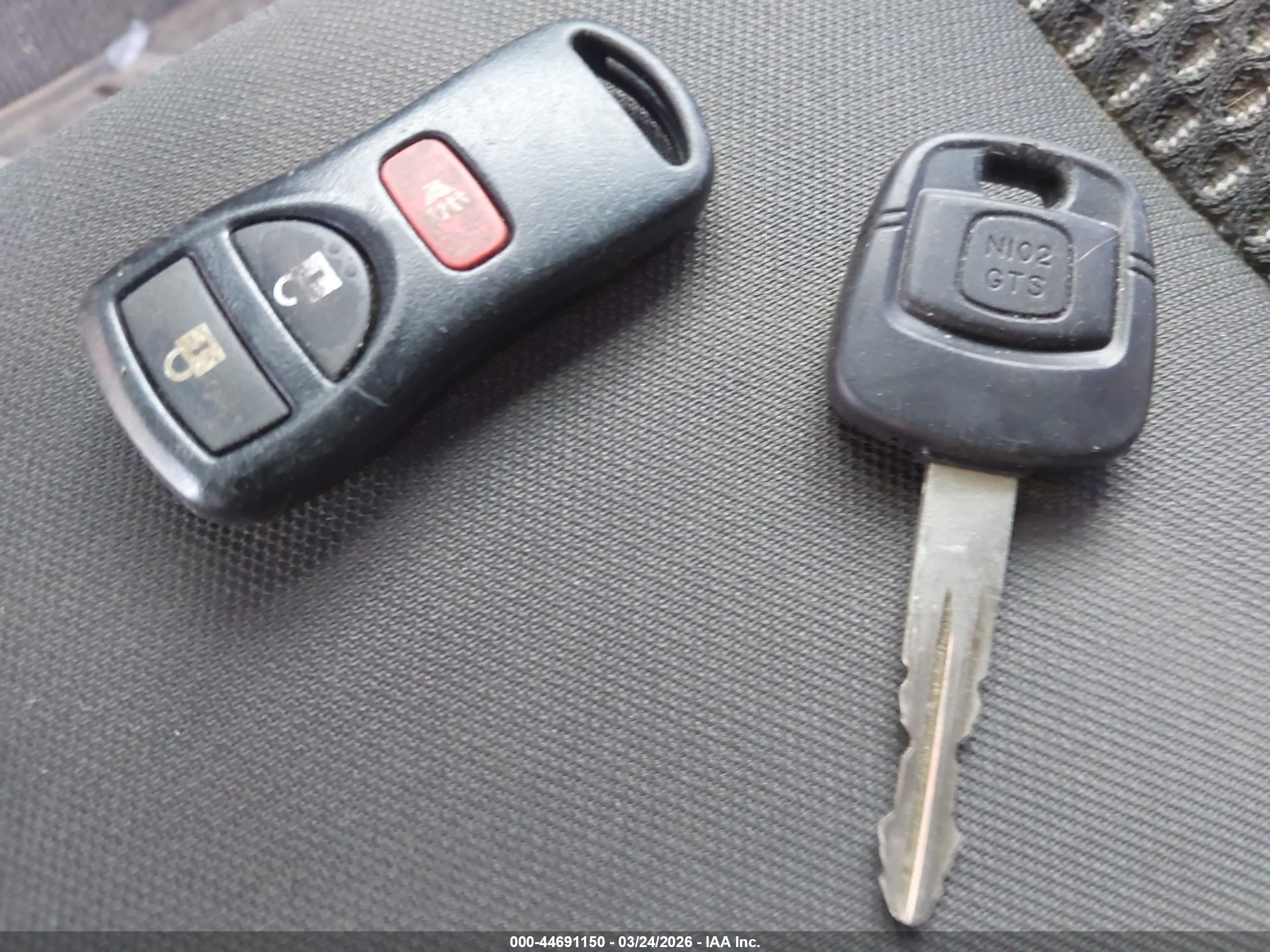 NISSAN FRONTIER image 11
