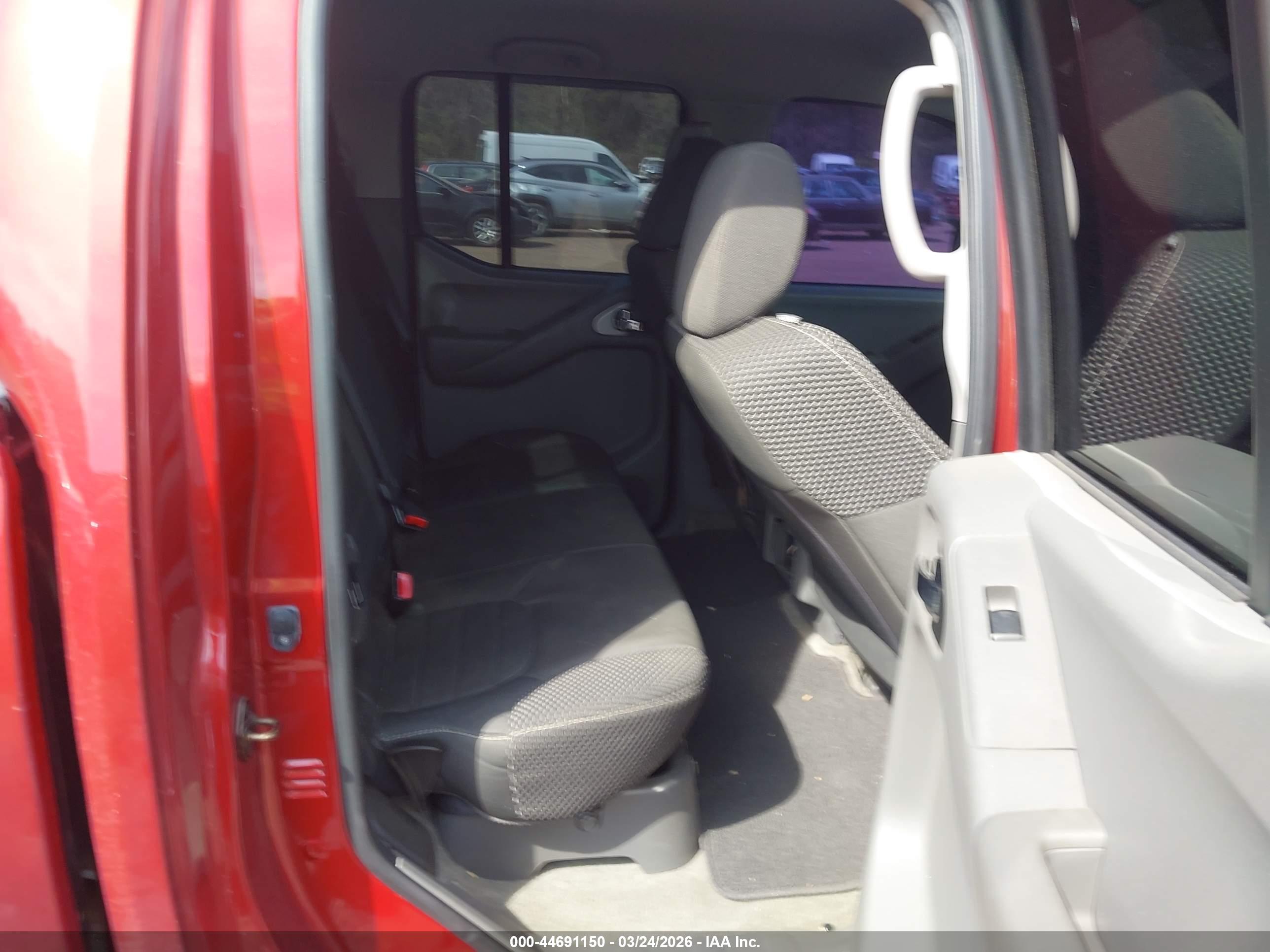 NISSAN FRONTIER image 8