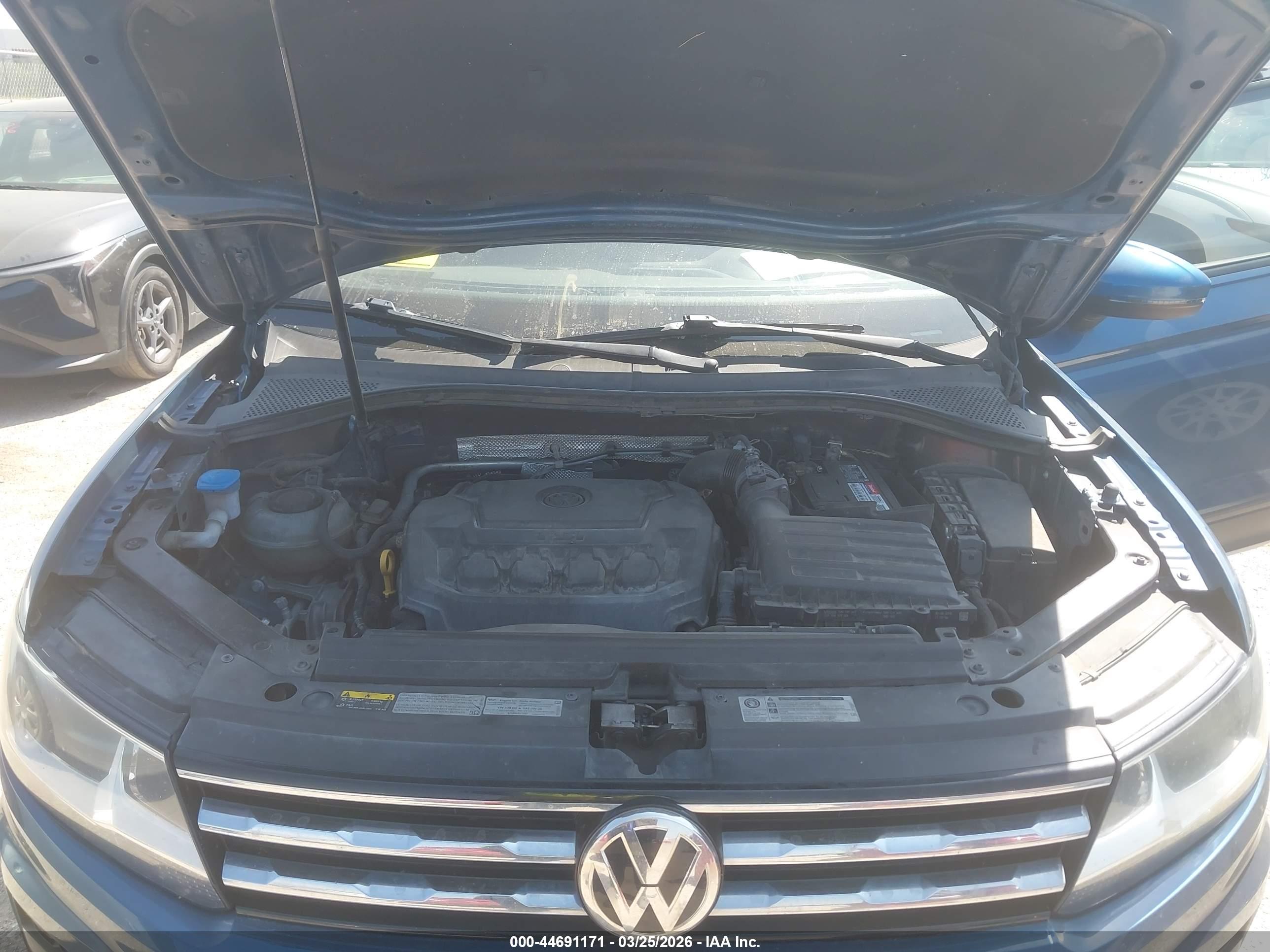 VOLKSWAGEN TIGUAN image 10