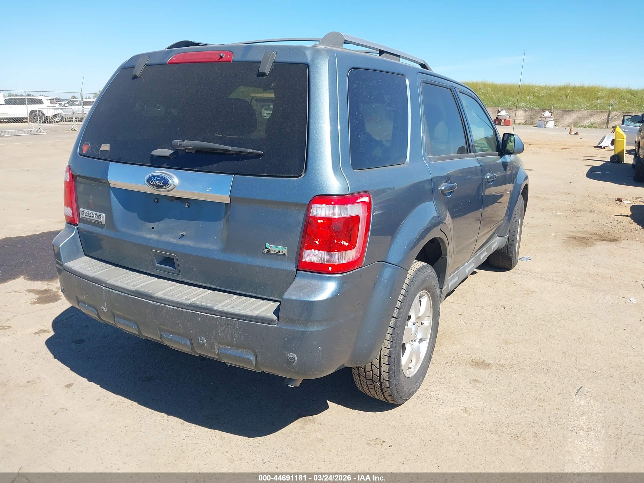 FORD ESCAPE image 4