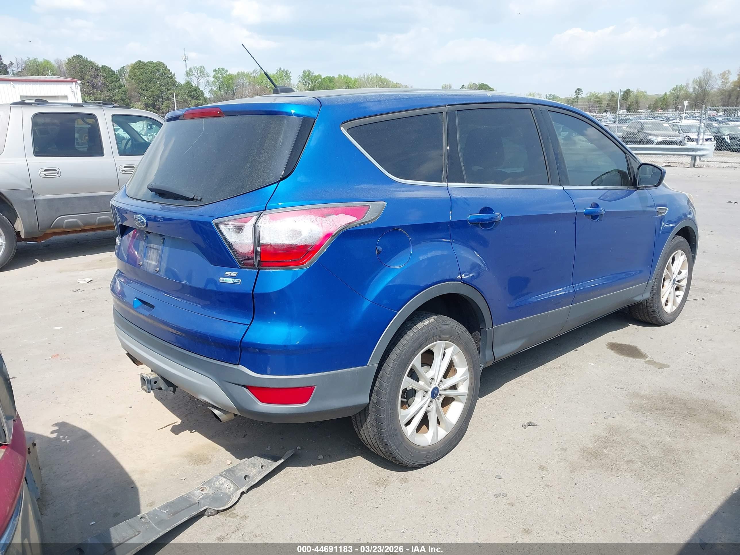 FORD ESCAPE image 4