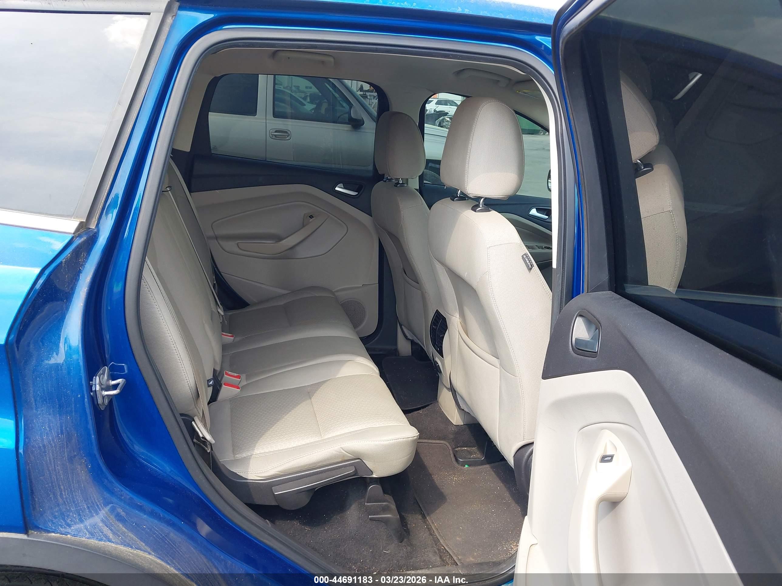 FORD ESCAPE image 8