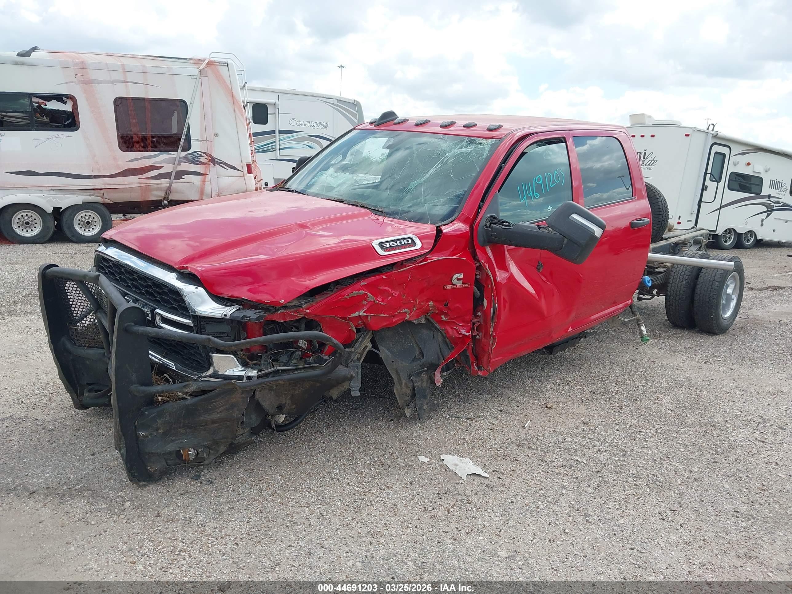 RAM 3500 image 2