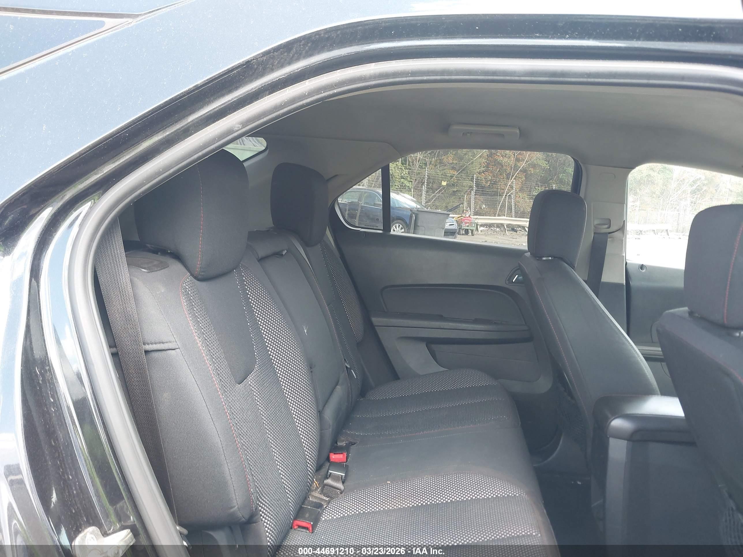 CHEVROLET EQUINOX image 8