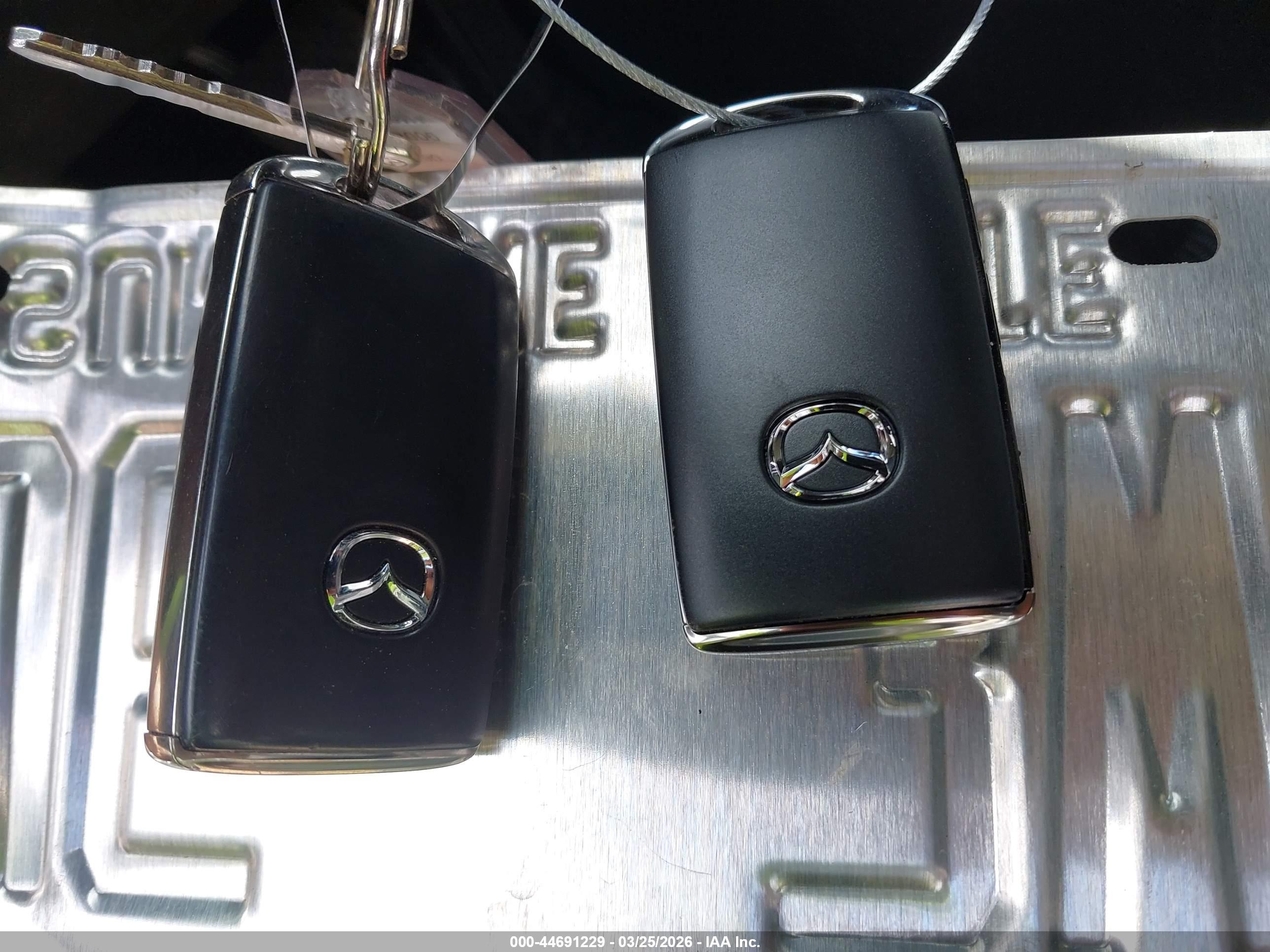 MAZDA CX-90 image 11
