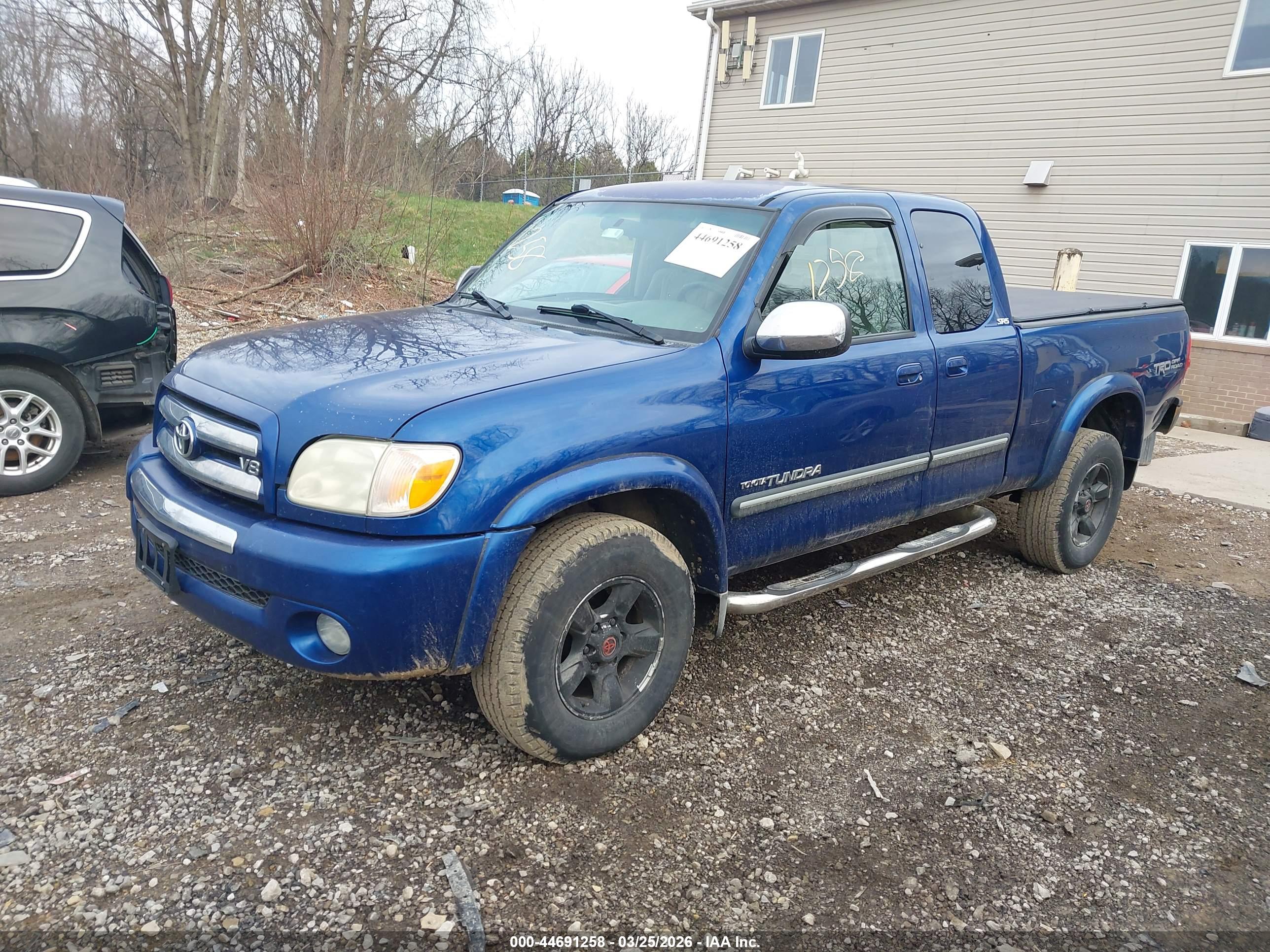 TOYOTA TUNDRA image 2