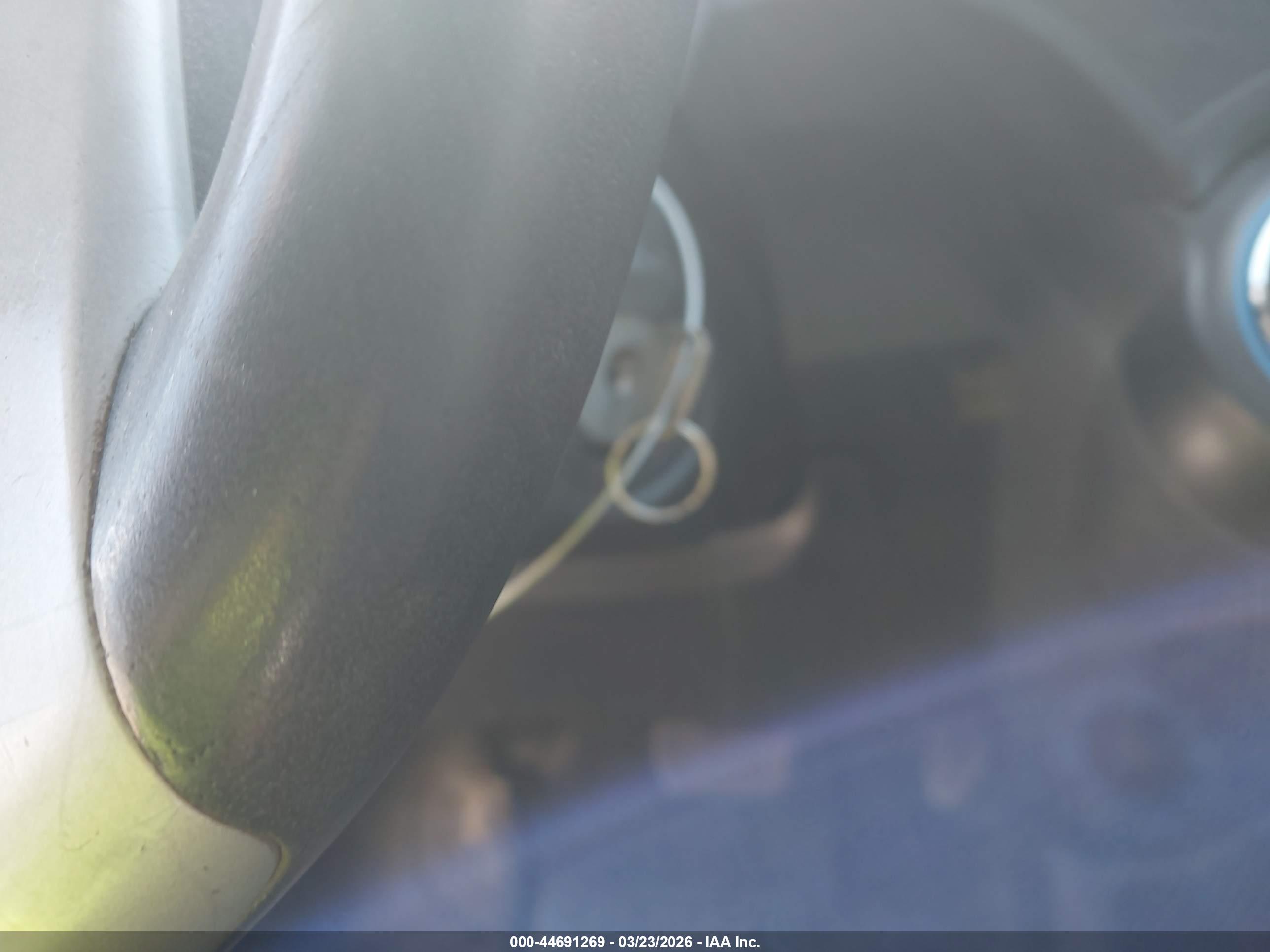 TOYOTA PRIUS image 11