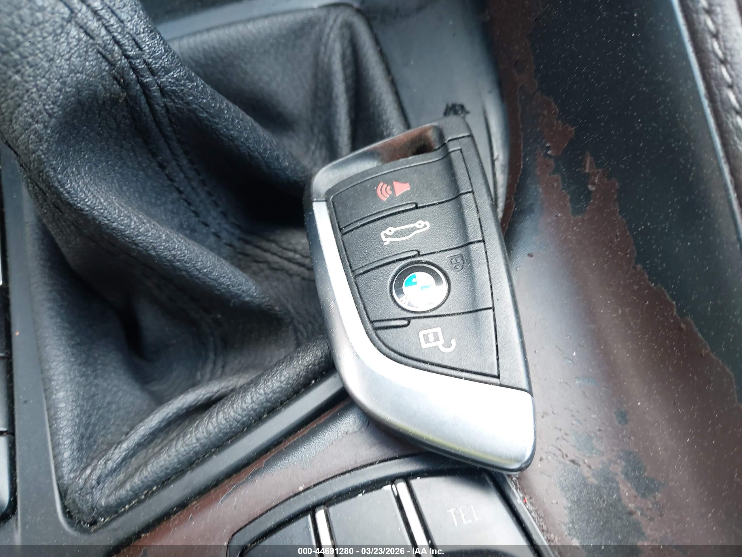 BMW X1 image 11