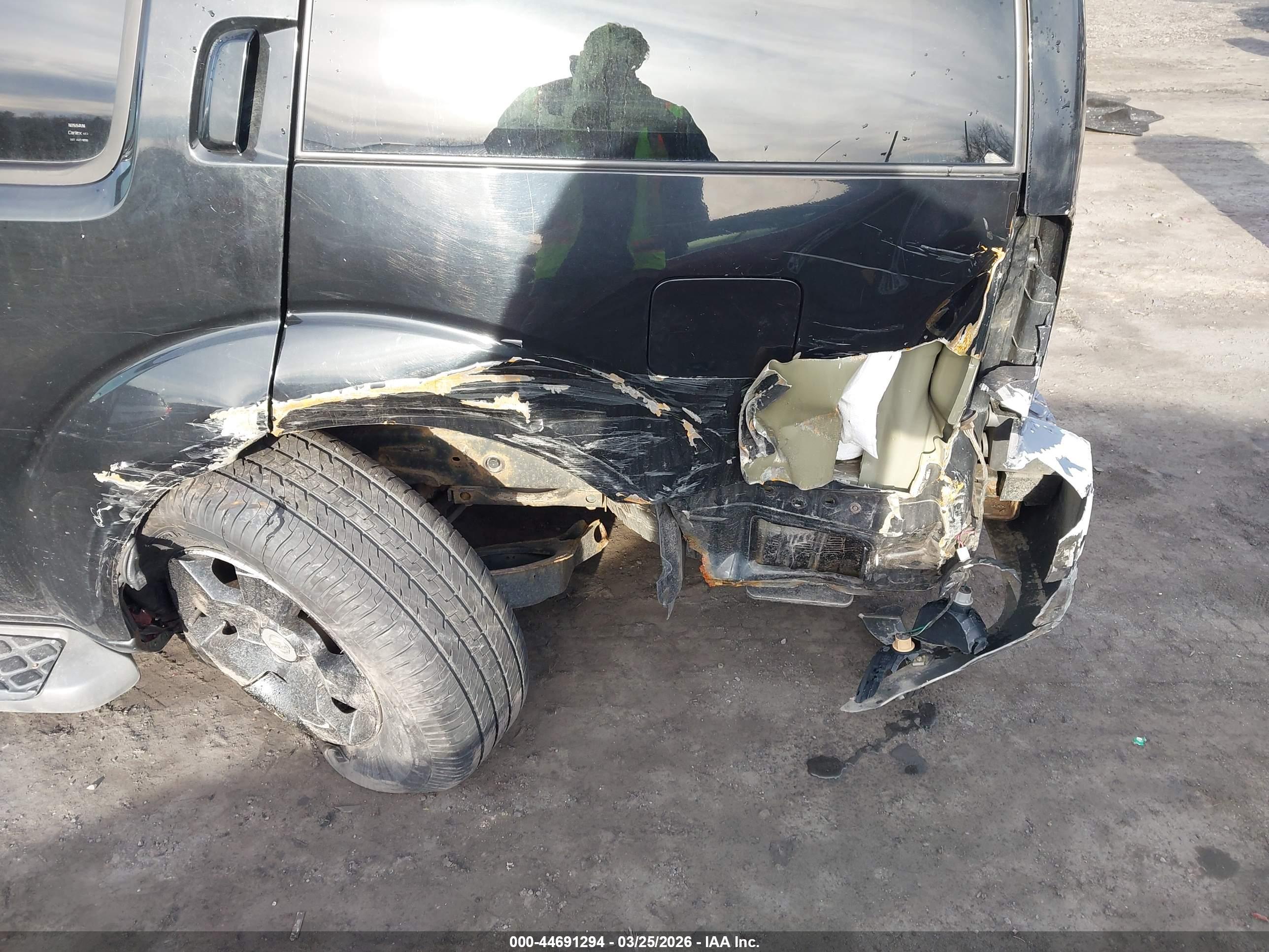 NISSAN PATHFINDER image 6