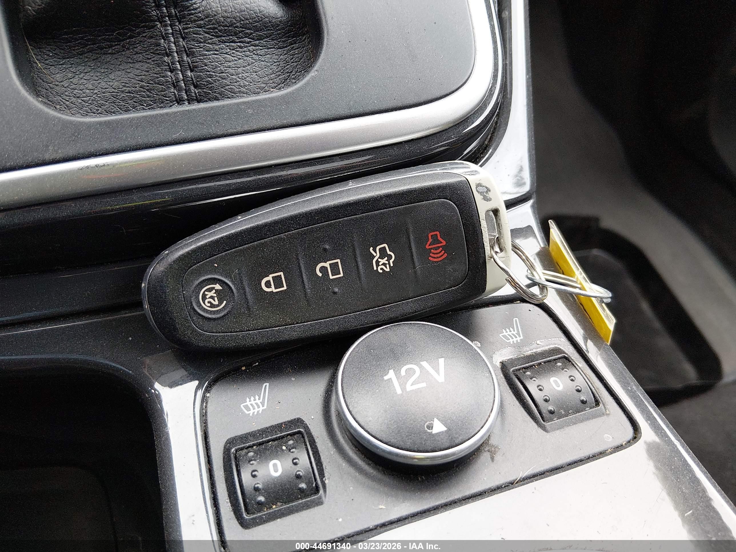 FORD ESCAPE image 11