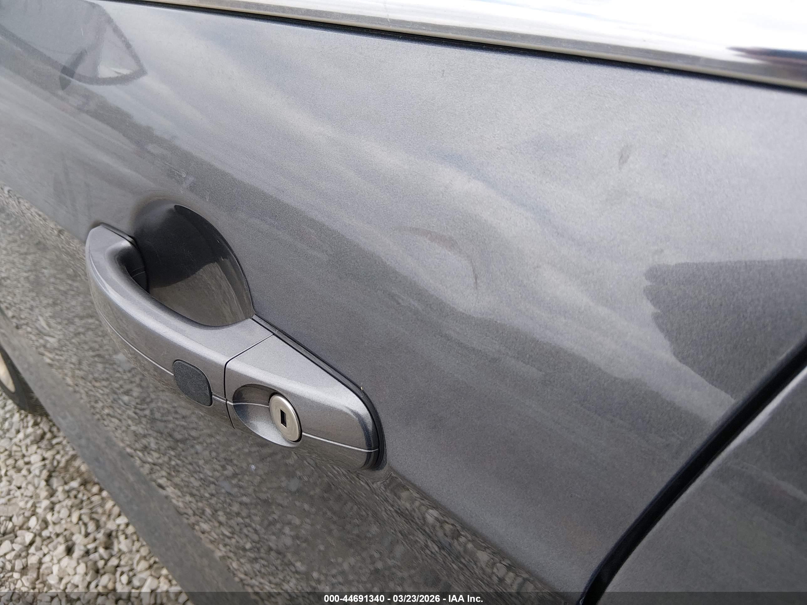 FORD ESCAPE image 6