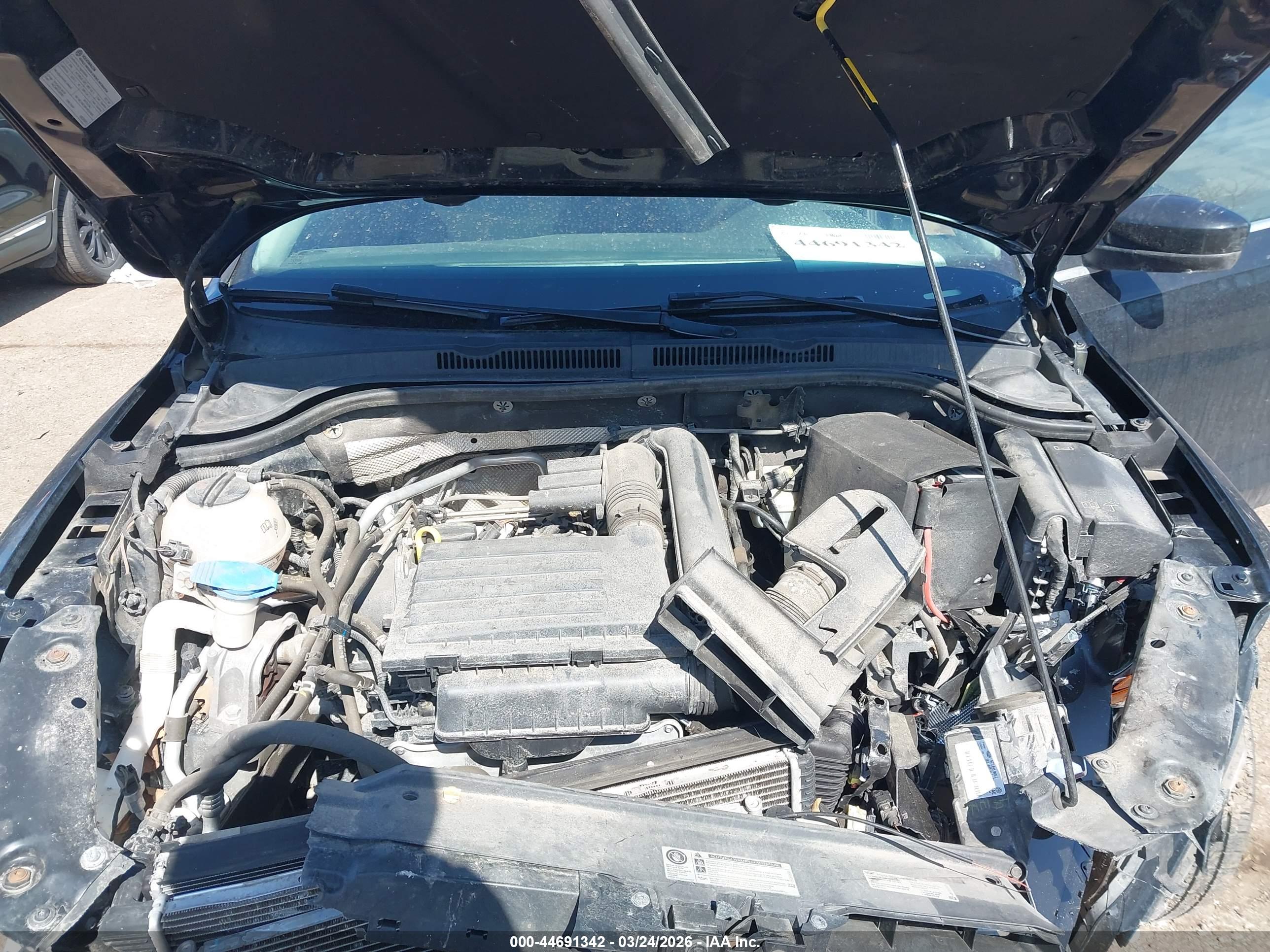 VOLKSWAGEN JETTA image 10