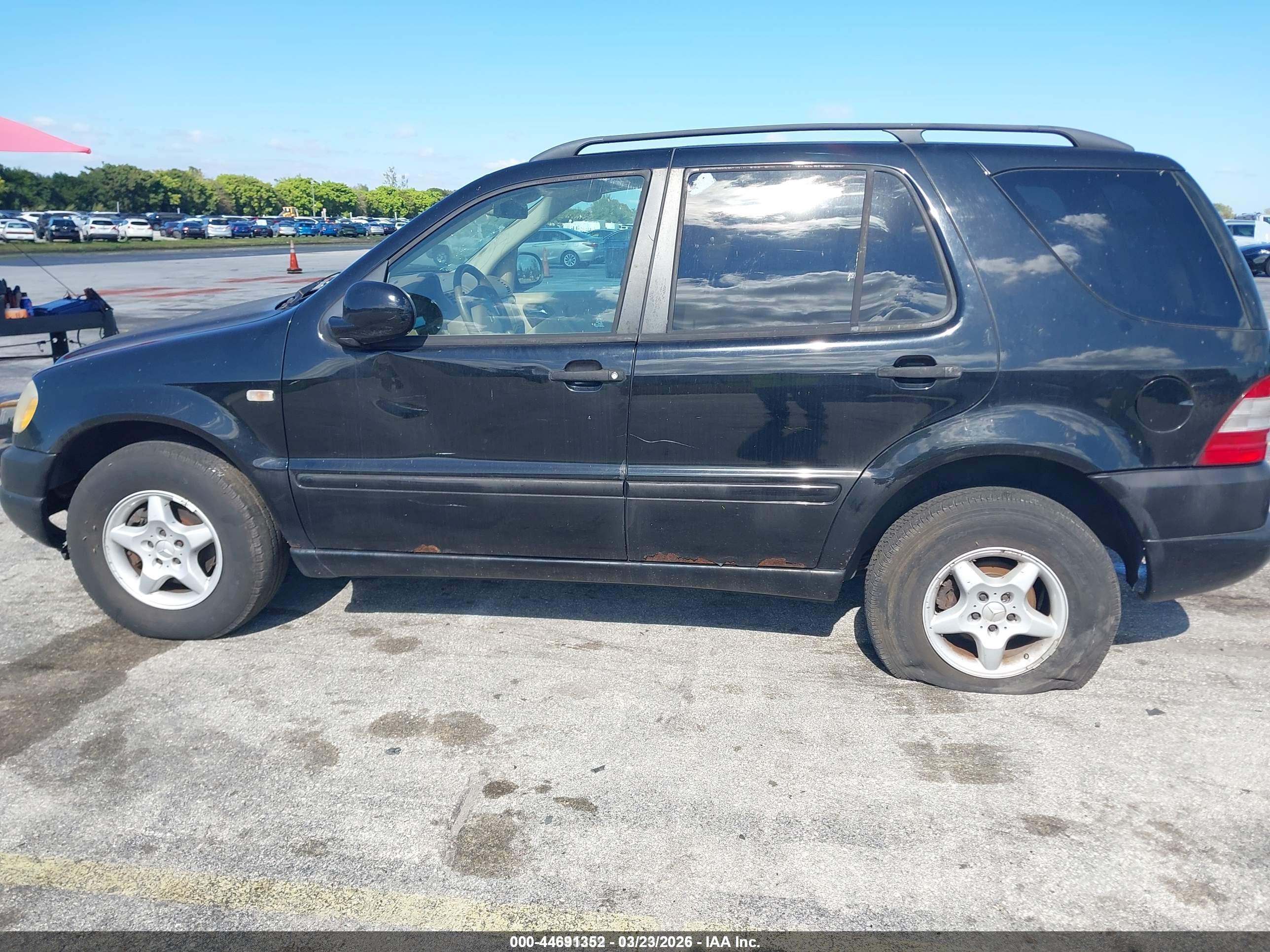 MERCEDES-BENZ ML image 6