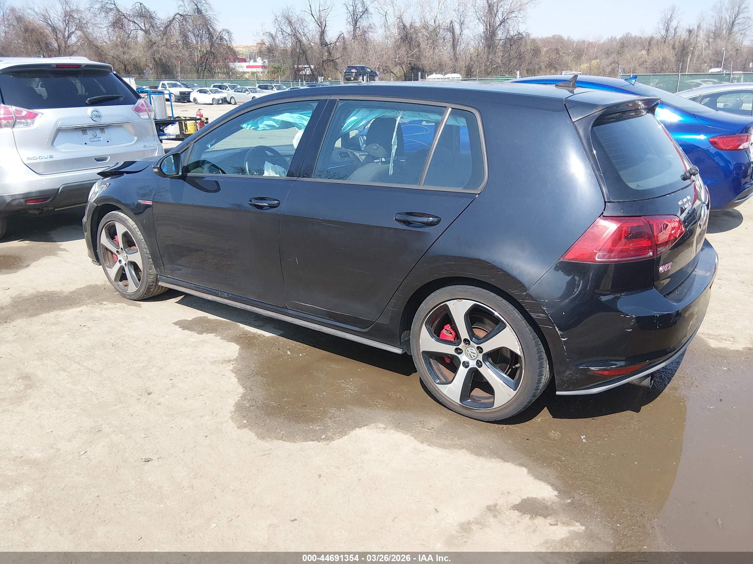 VOLKSWAGEN GOLF image 3