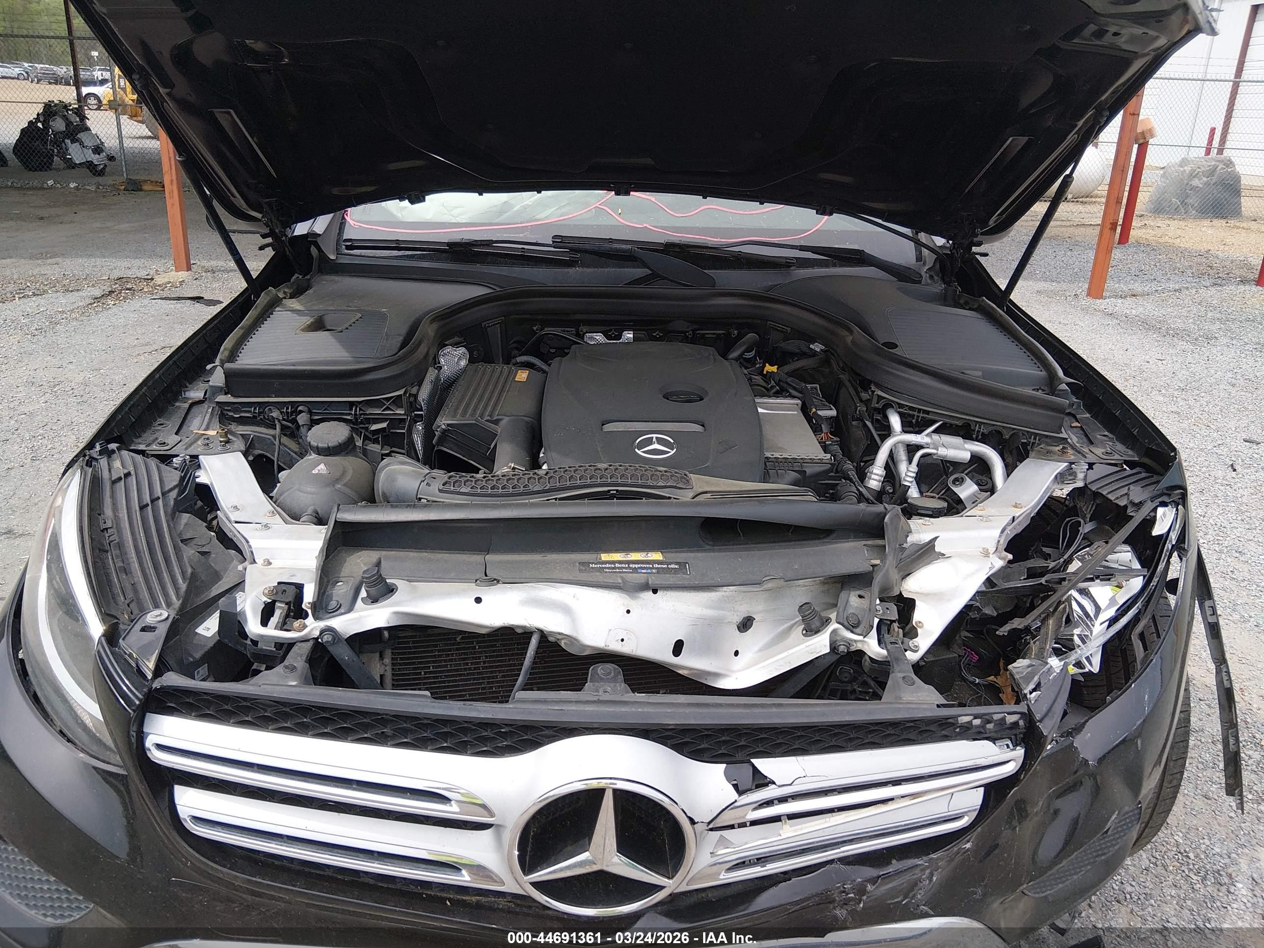 MERCEDES-BENZ GLC image 10