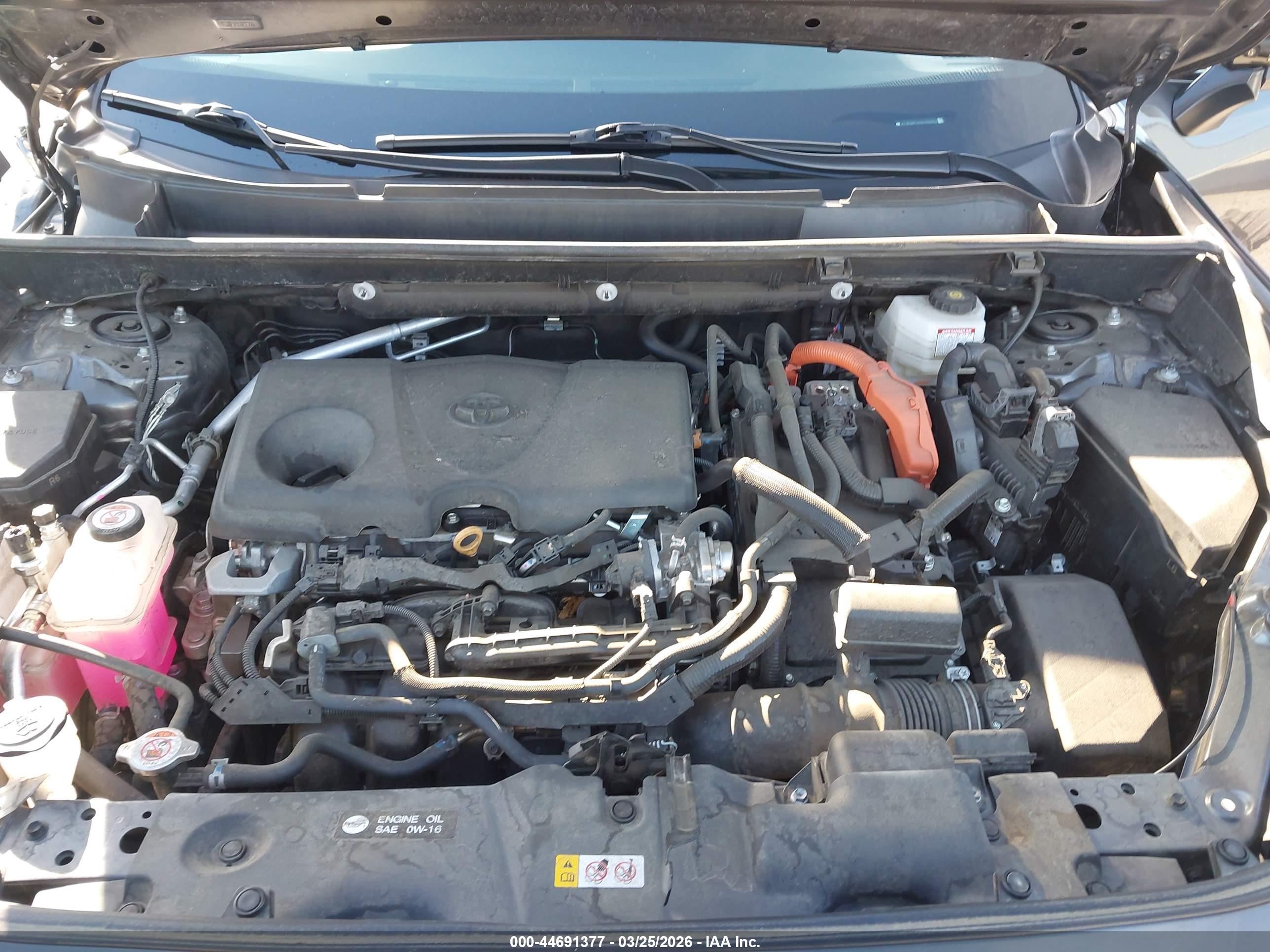 TOYOTA RAV4 image 10