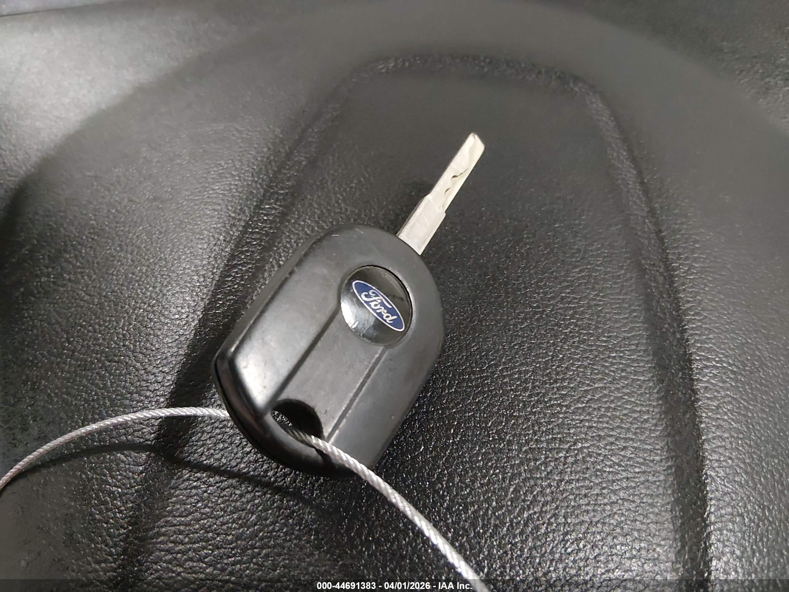 FORD ESCAPE image 11
