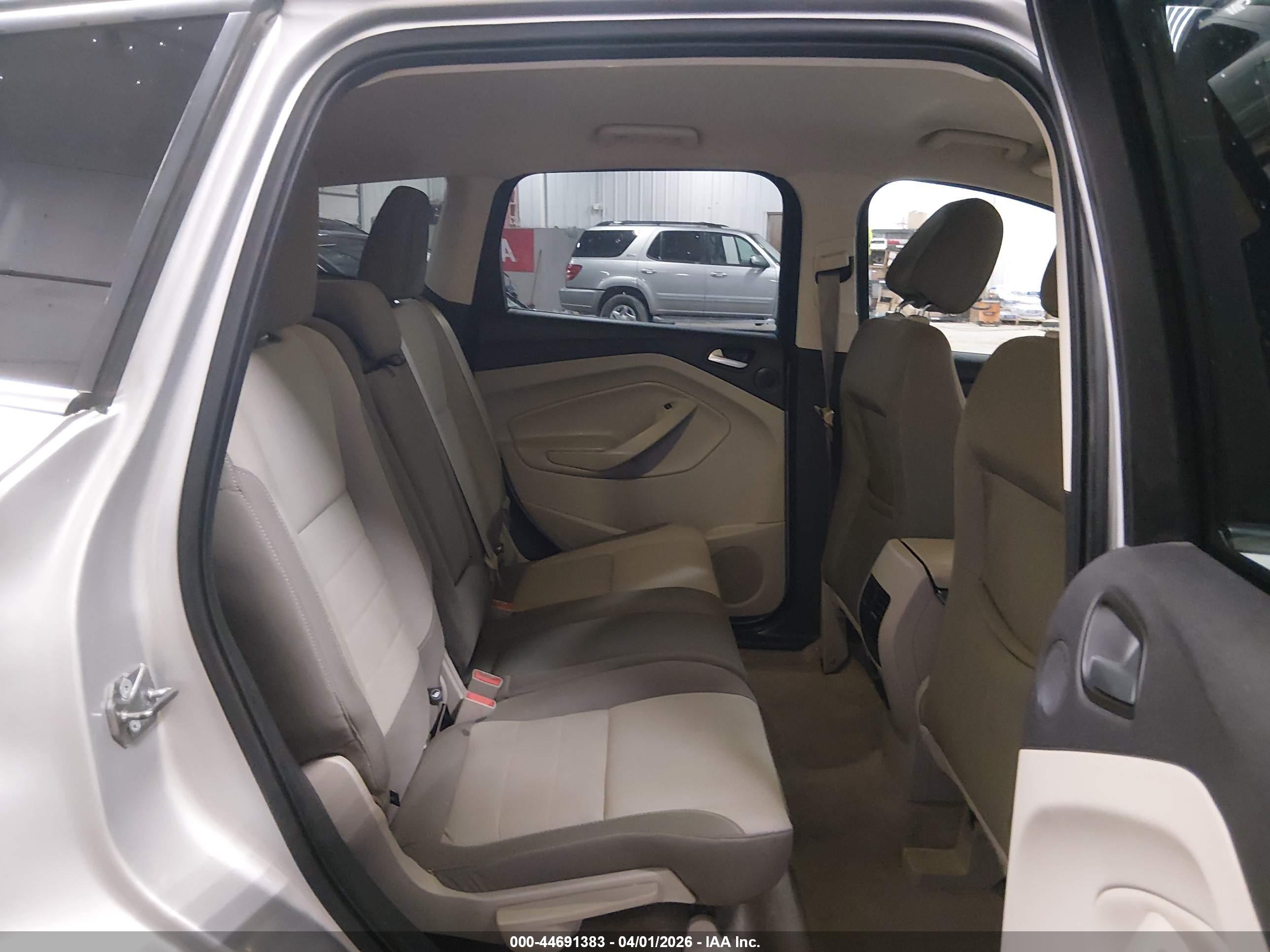 FORD ESCAPE image 8