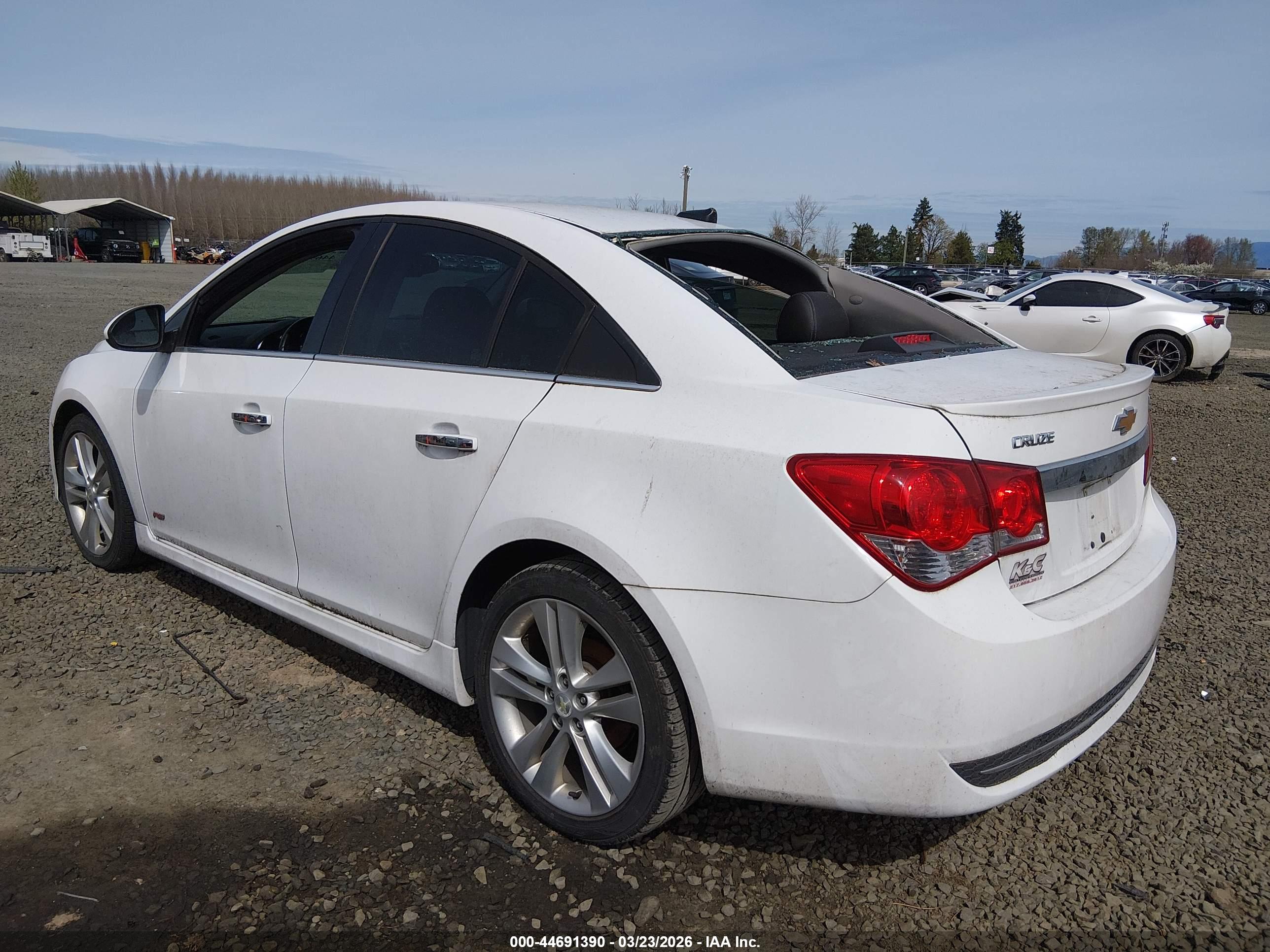 CHEVROLET CRUZE image 3