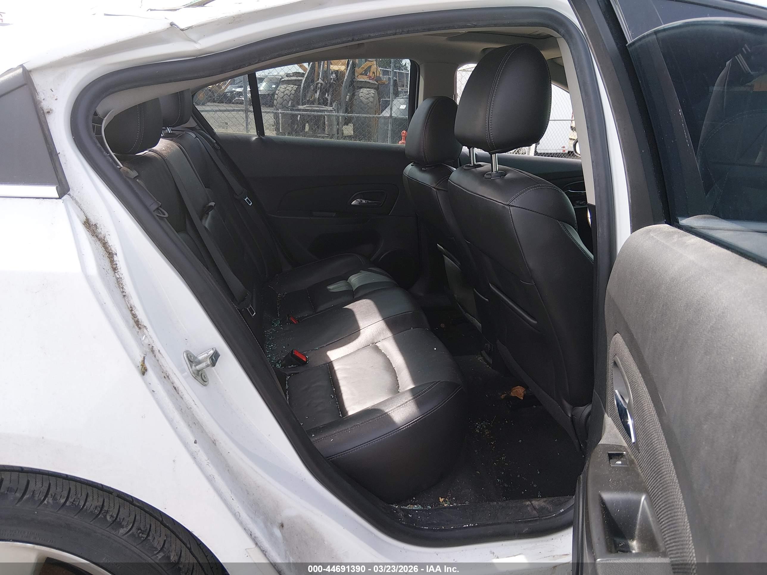 CHEVROLET CRUZE image 8