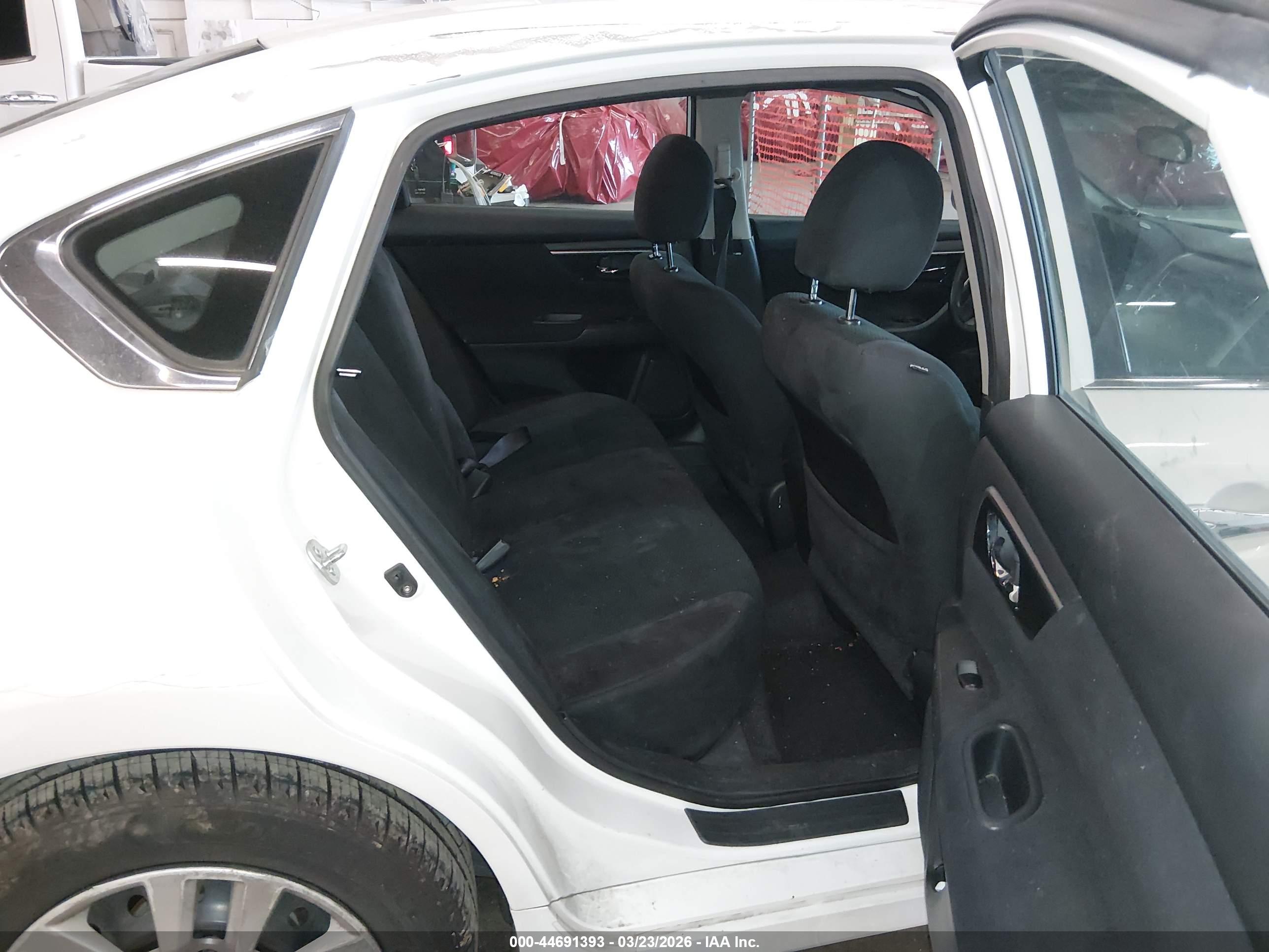 NISSAN ALTIMA image 8