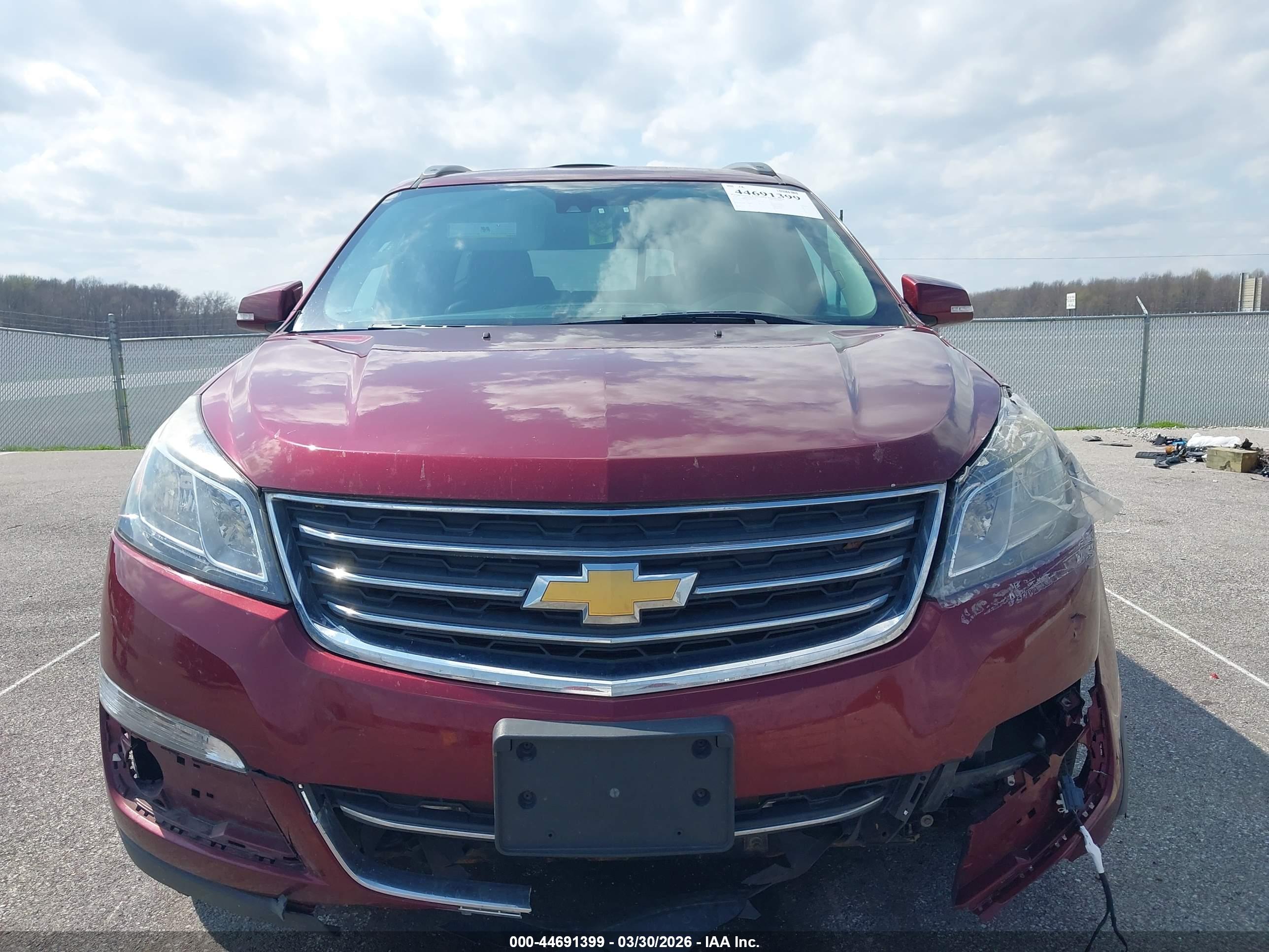 CHEVROLET TRAVERSE image 6