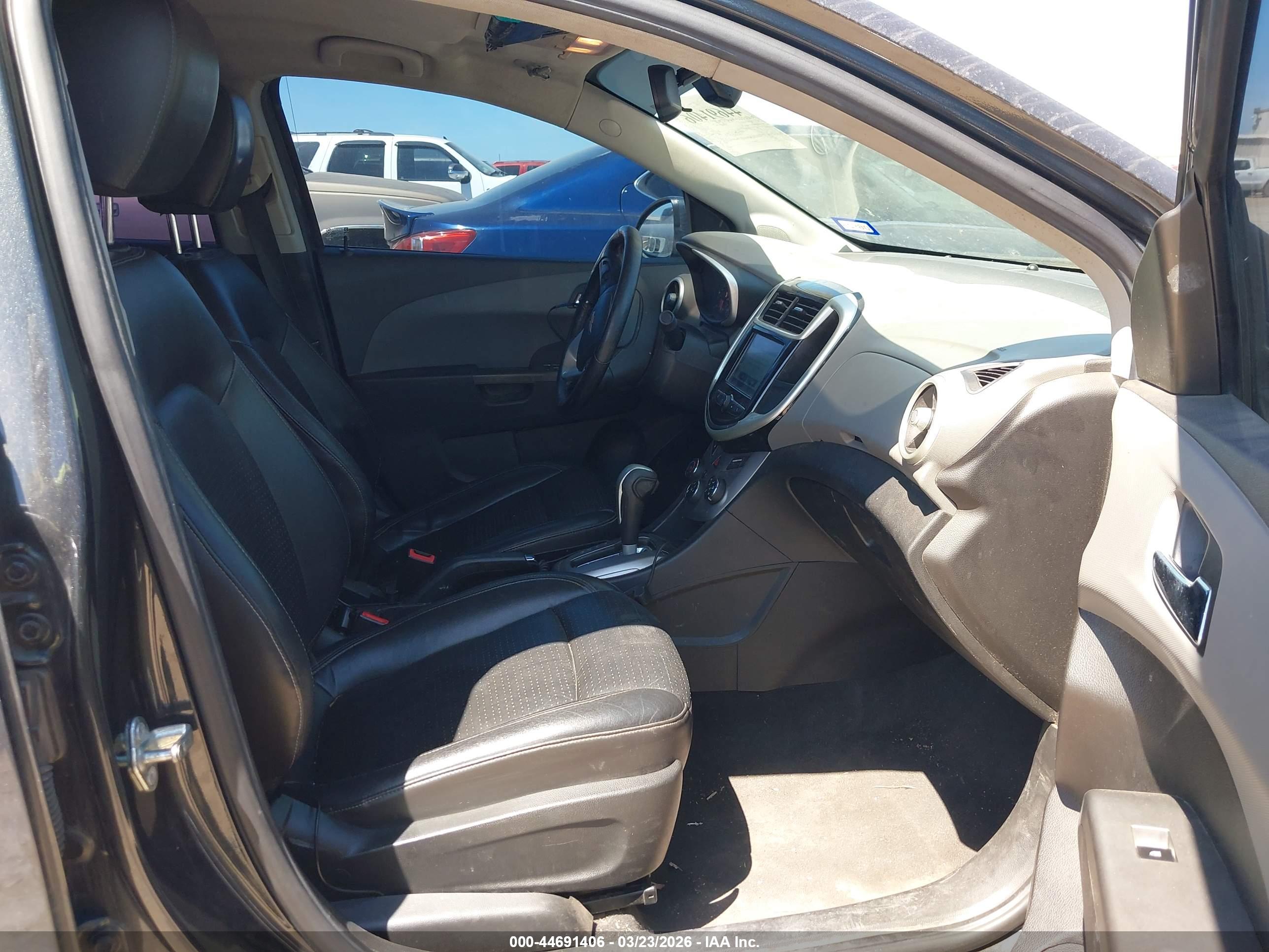 CHEVROLET SONIC image 5