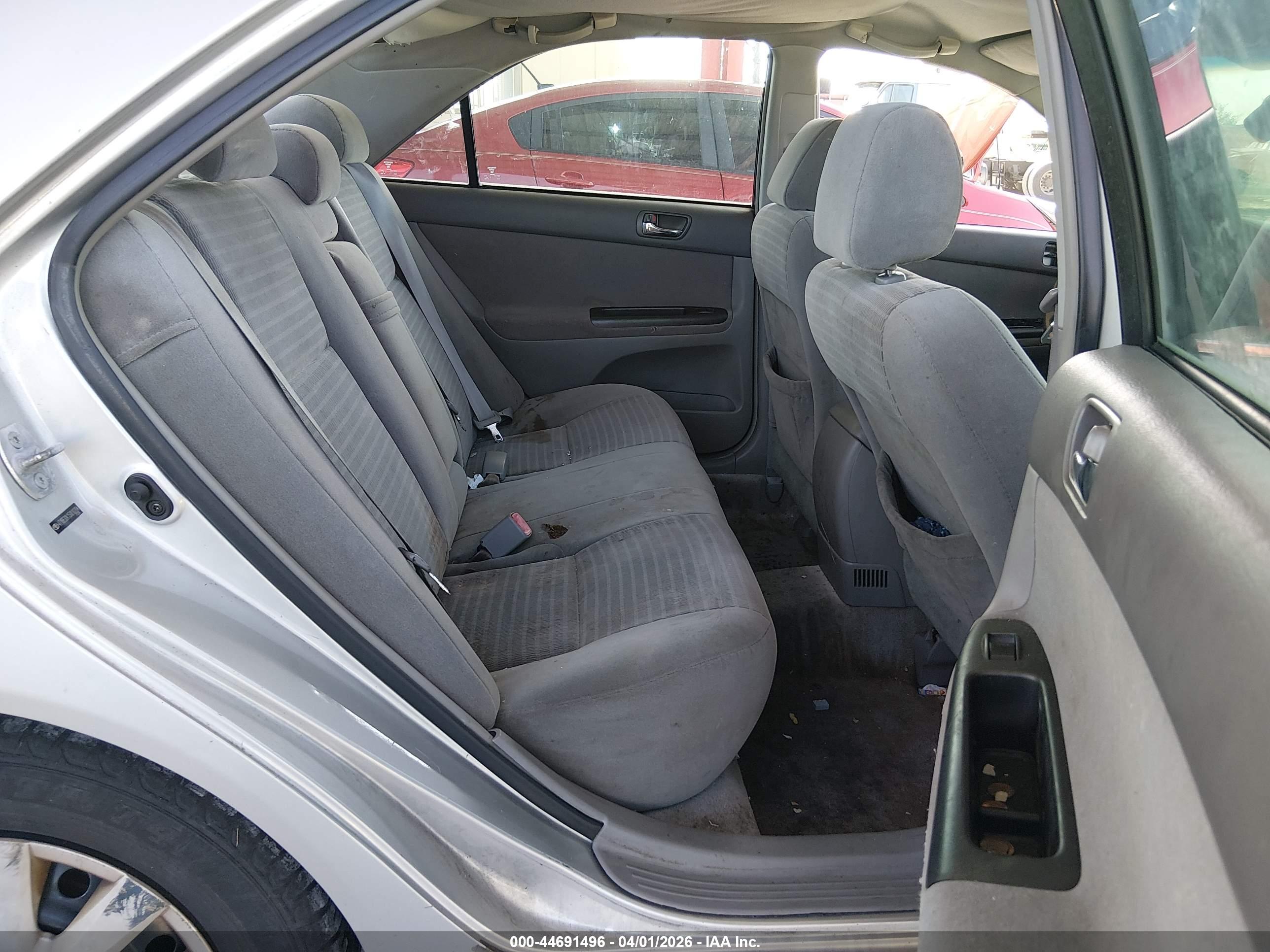 TOYOTA CAMRY image 8