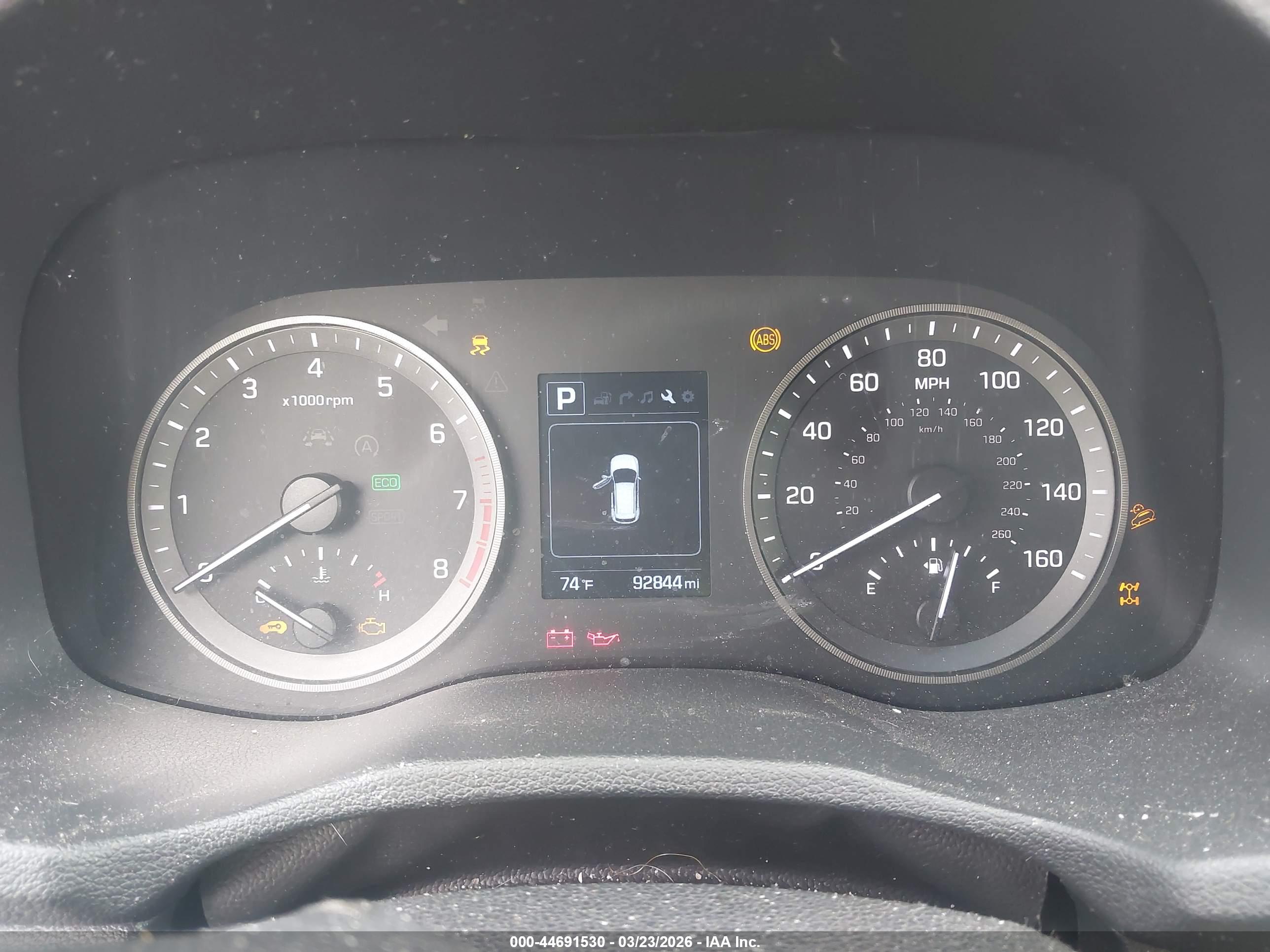 HYUNDAI TUCSON image 7