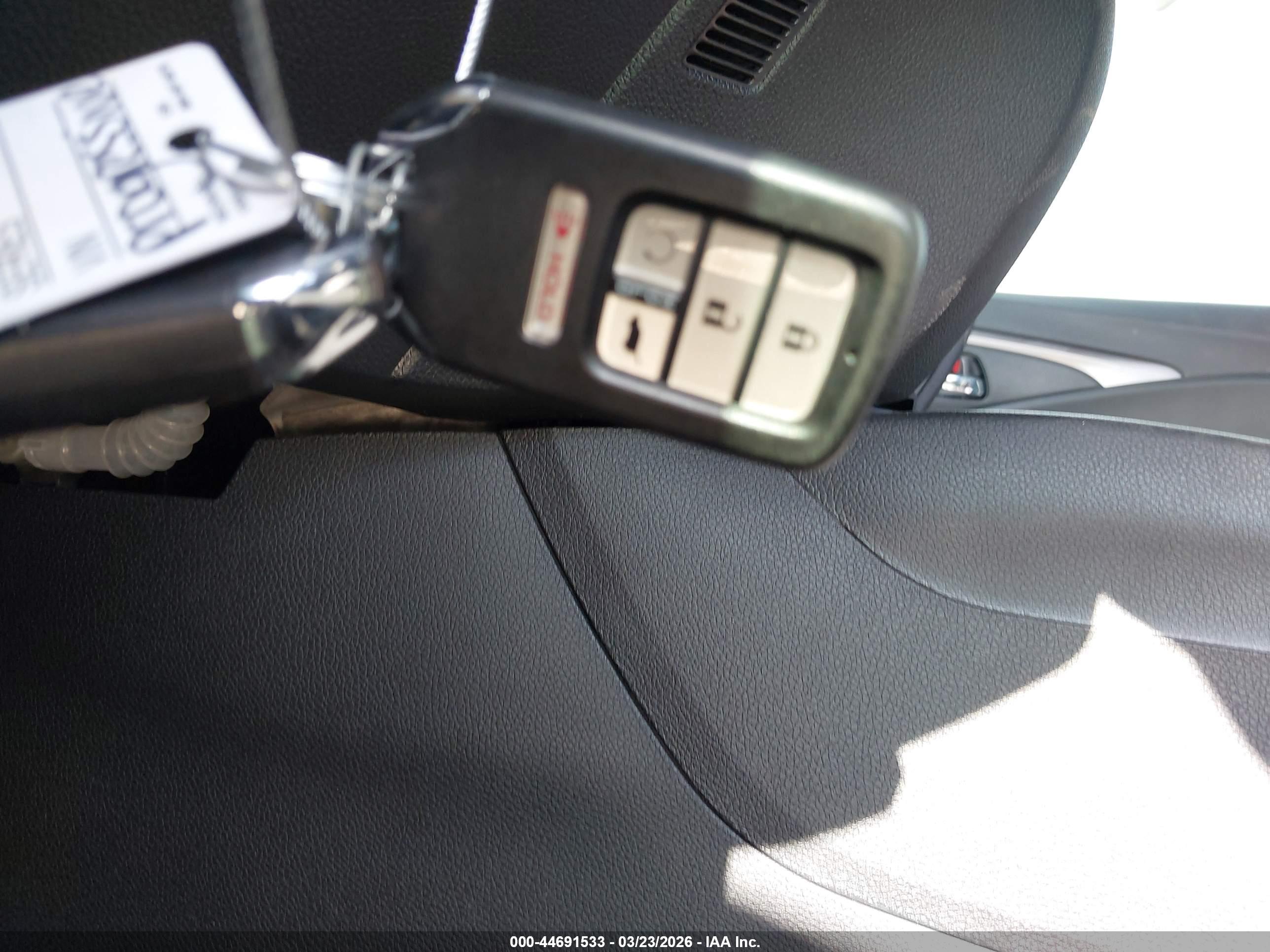 HONDA PASSPORT image 11