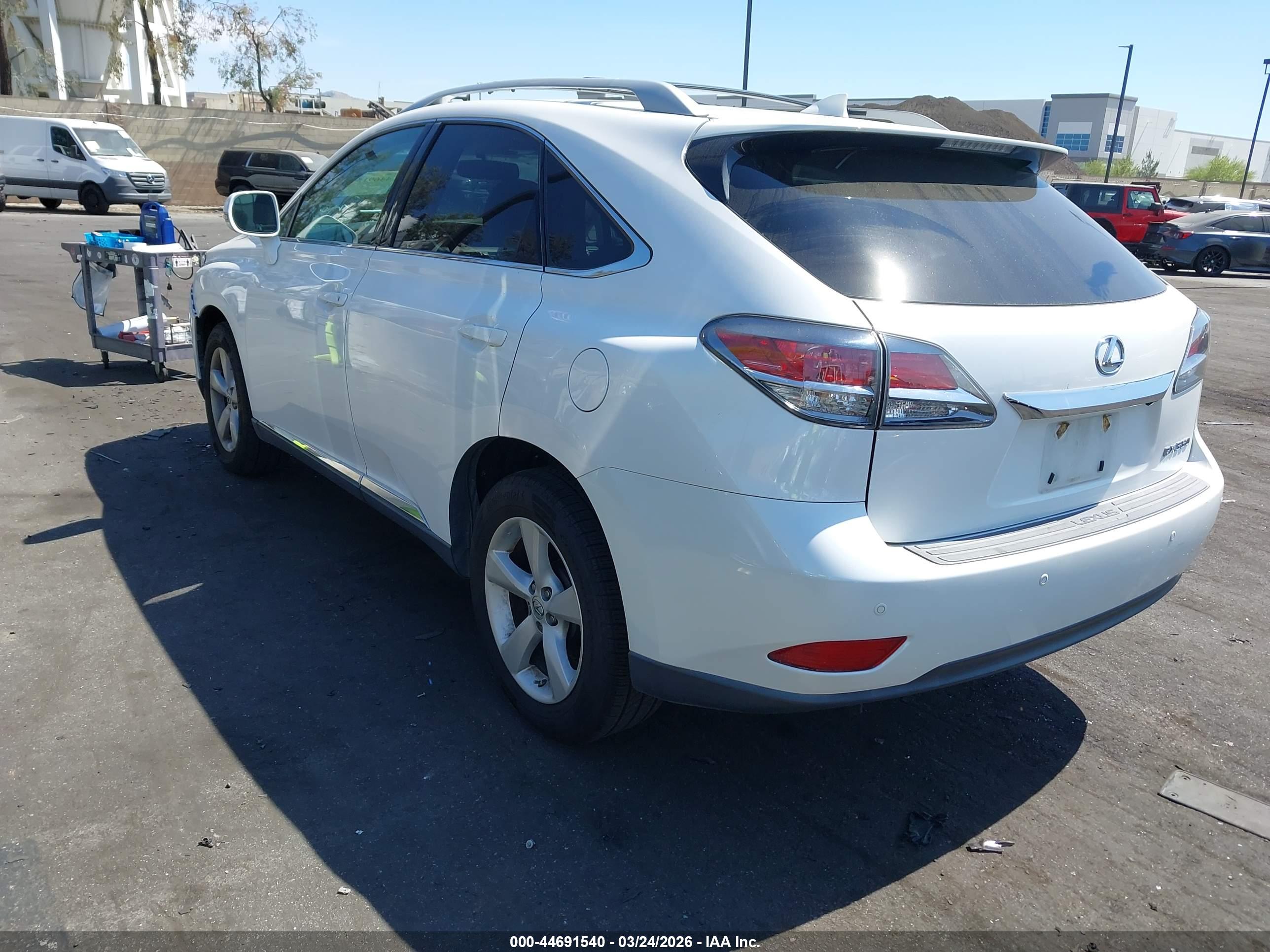 LEXUS RX image 3