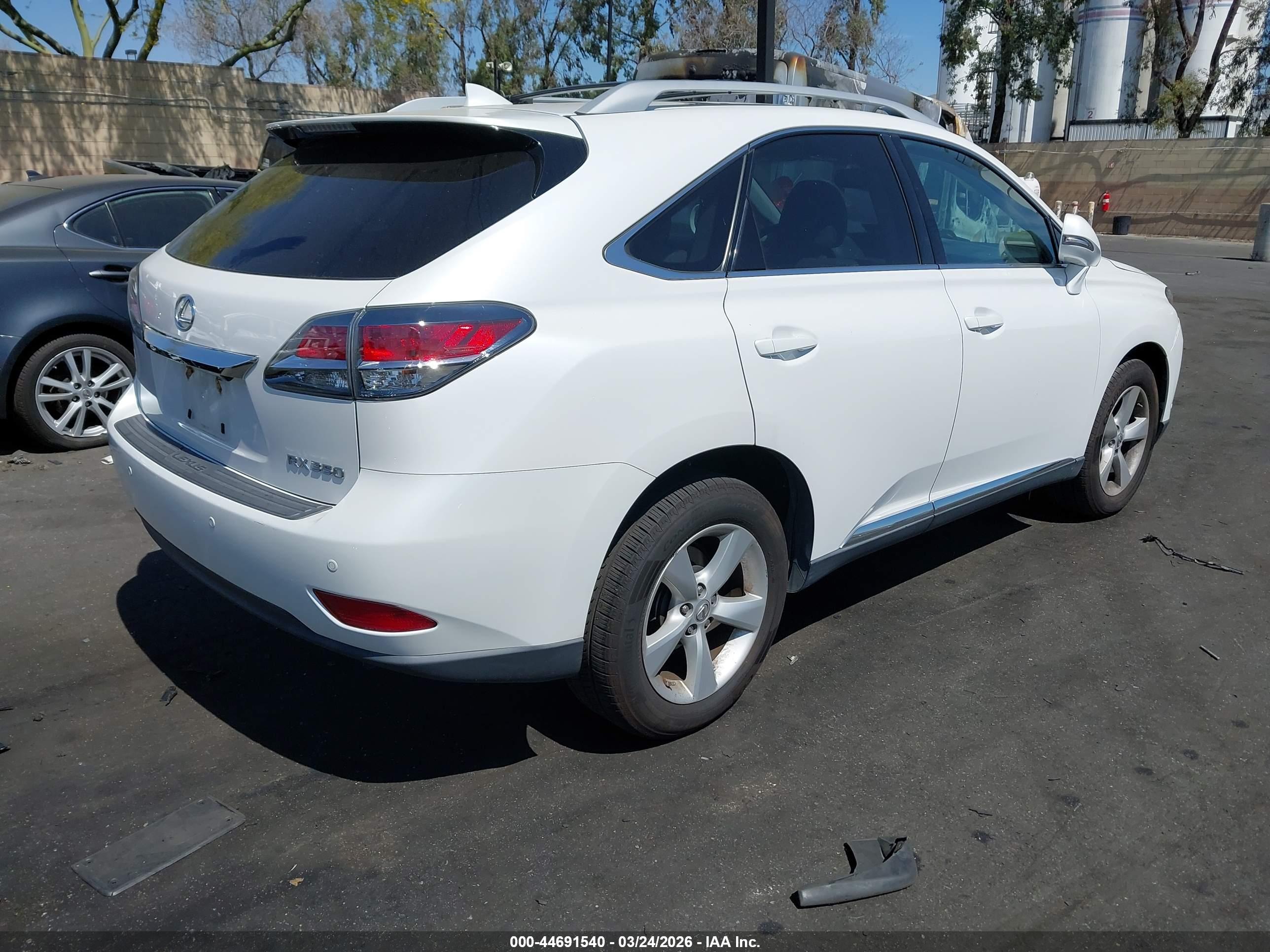 LEXUS RX image 4